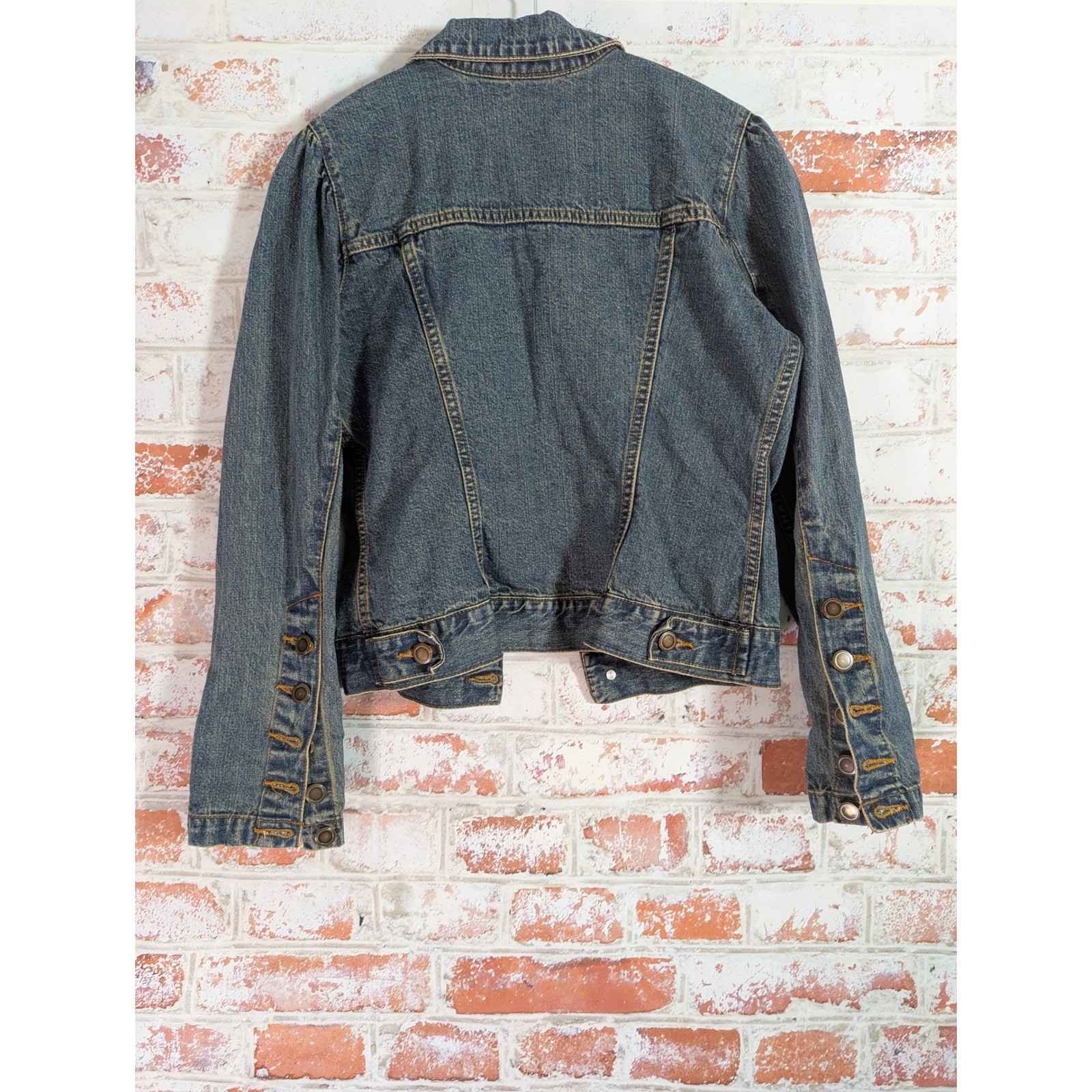 Xhilaration Denim Jacket Womens Medium Blue Puff Sleeve Button Detail Trucker