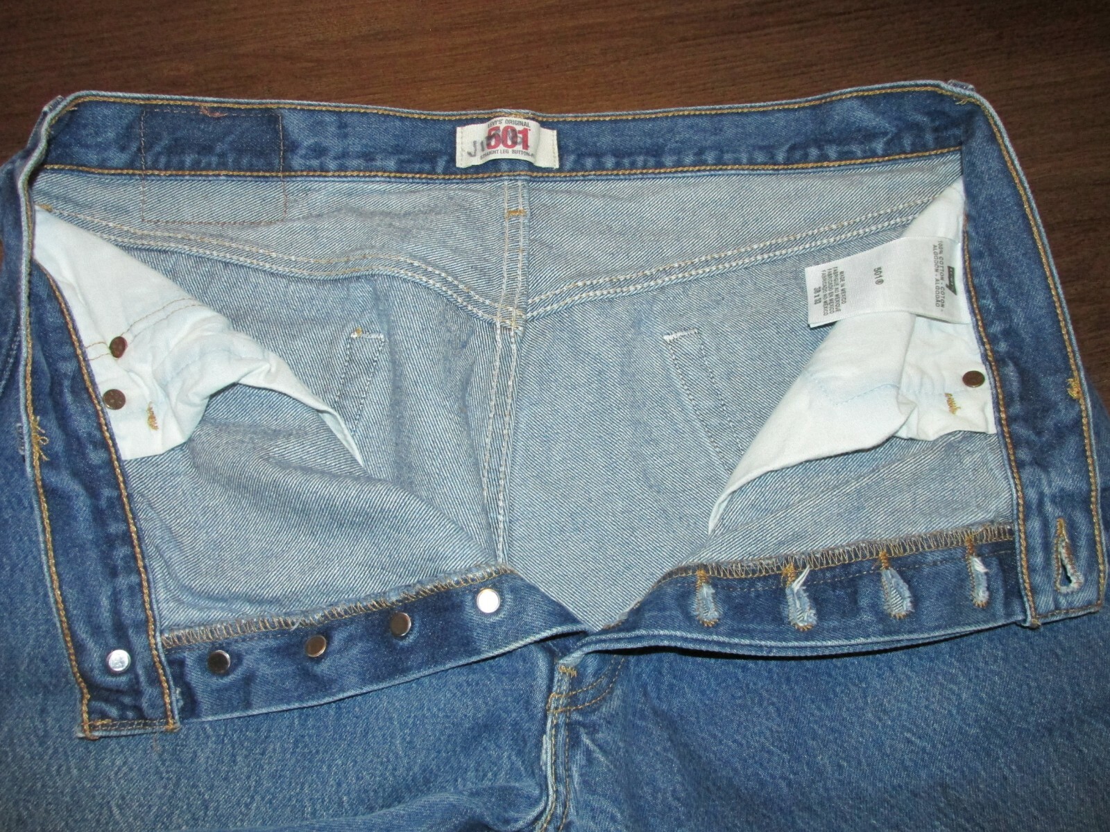 Levis 501 Button Fly Perfect Faded Denim Jeans Pant Men’s 38 x 33 (TD5-18)