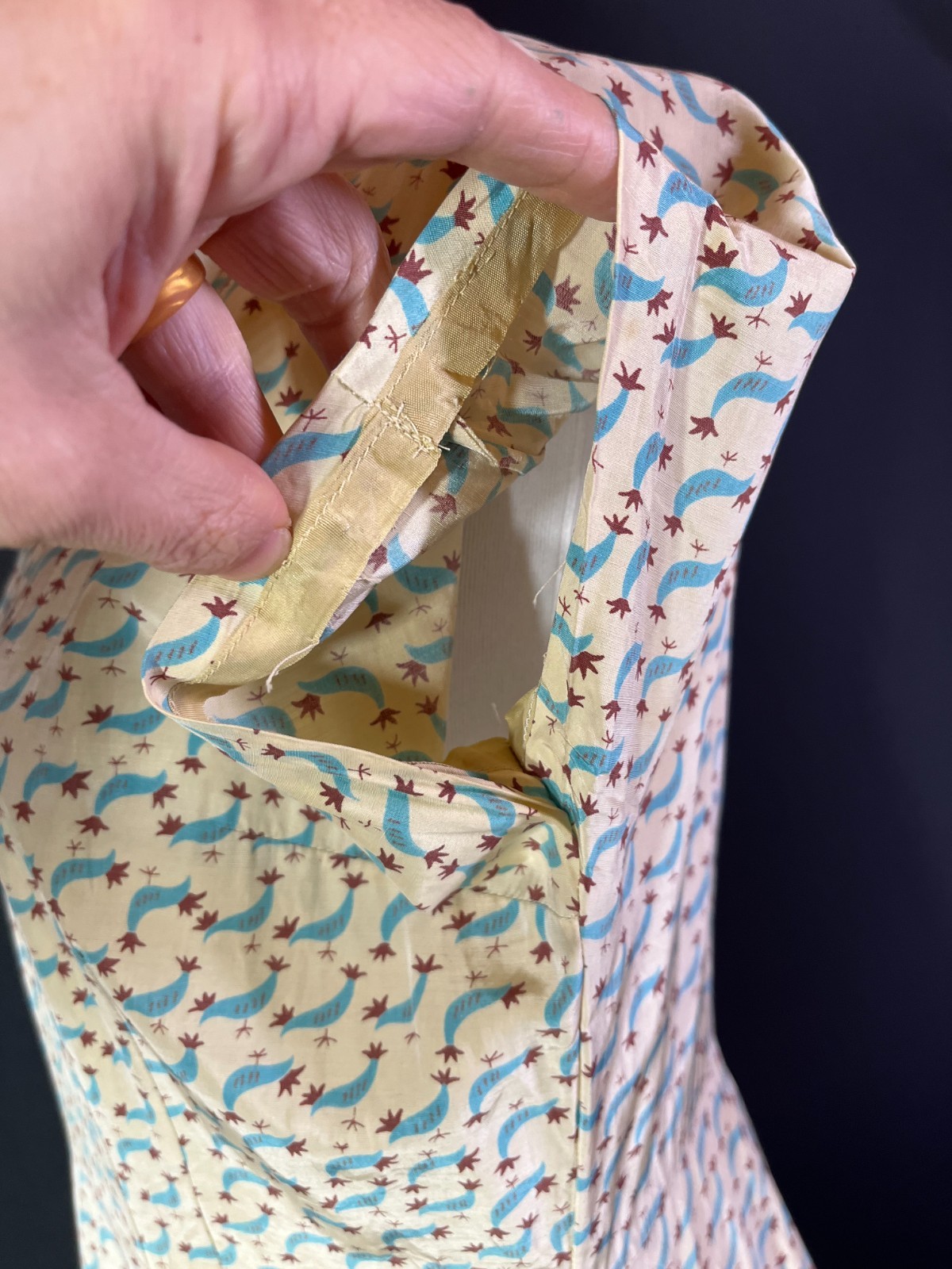 Vintage Homemade Housedress Short Sleeve Pockets Rooster Print *Flaws