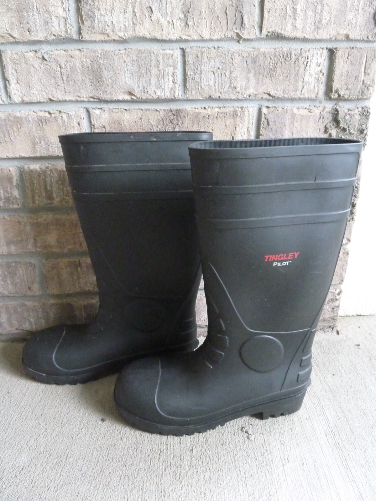 MENS TINGLEY PILOT MULTI-PURPOSE WATERPROOF RUBBER WORK BOOT~SIZE 7~~LNC