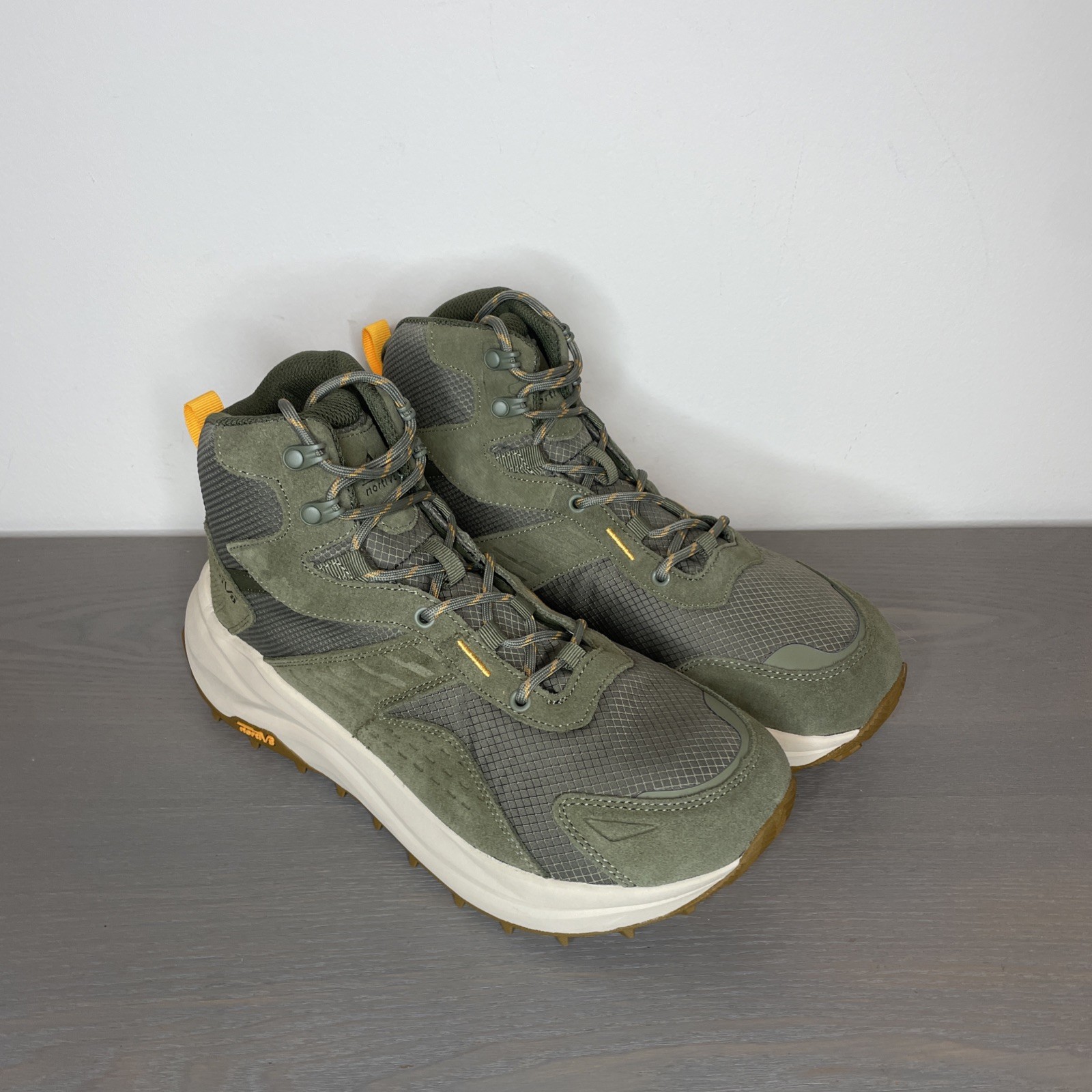 NORTIV 8 Waterproof Hiking Trekking Boots Wide Toe Box Mens 8.5 New