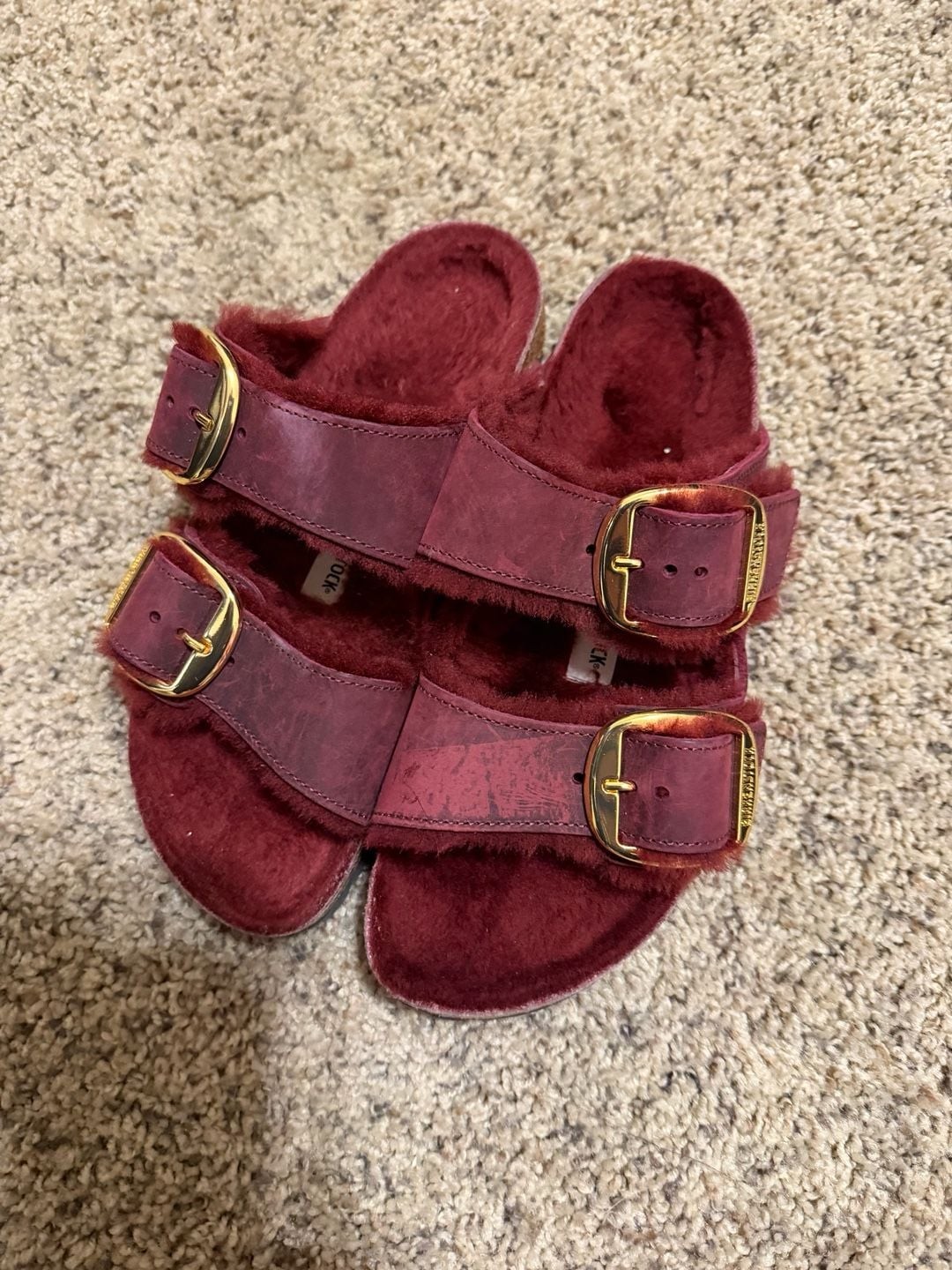 Birkenstock Arizona Big Buckle Shearling Oiled Leather Sandals Maroon Size 36