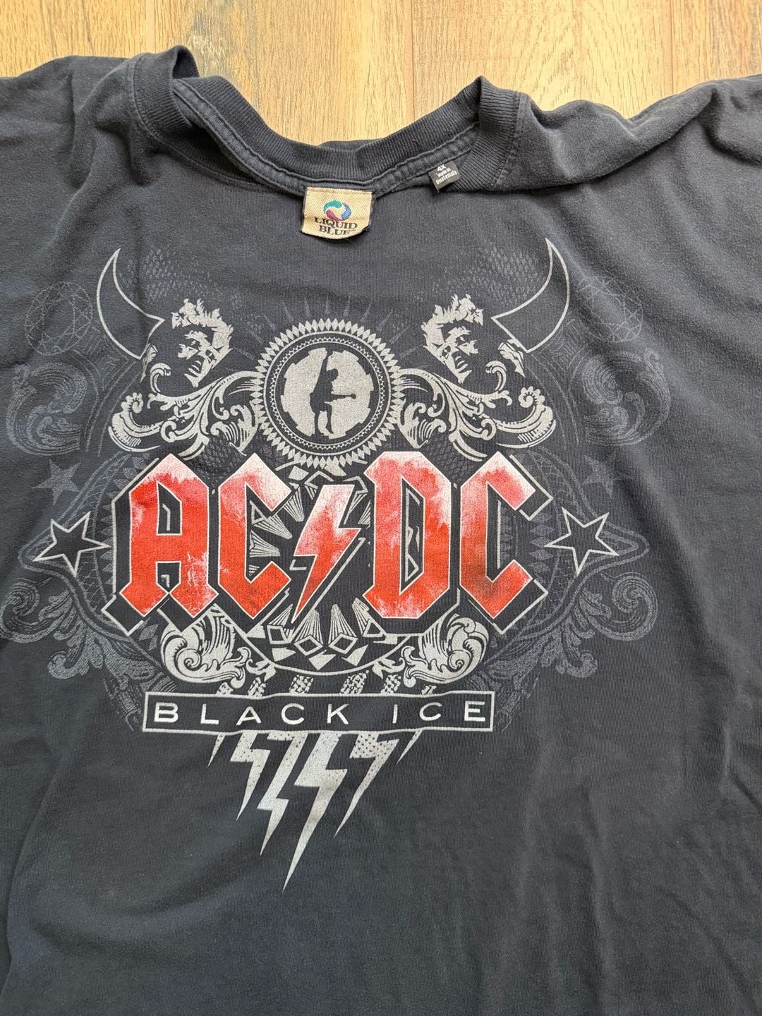Vintage Liquid Blue AC/DC Black Ice World Tour Concert T-Shirt