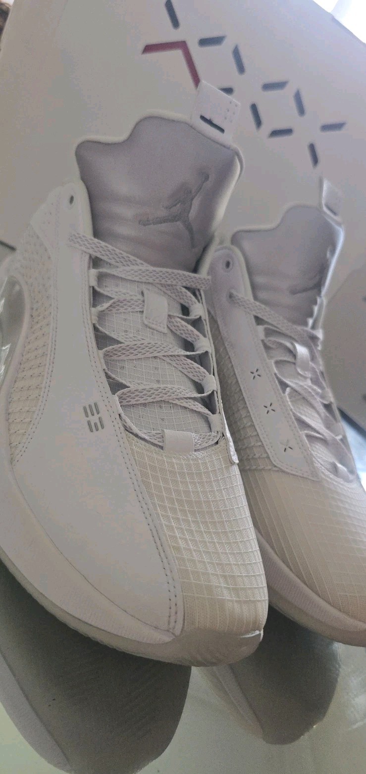 Jordan Air Jordan XXXV Low White Low Top Lace Up Men’s US 15 VNDS 9.8/10