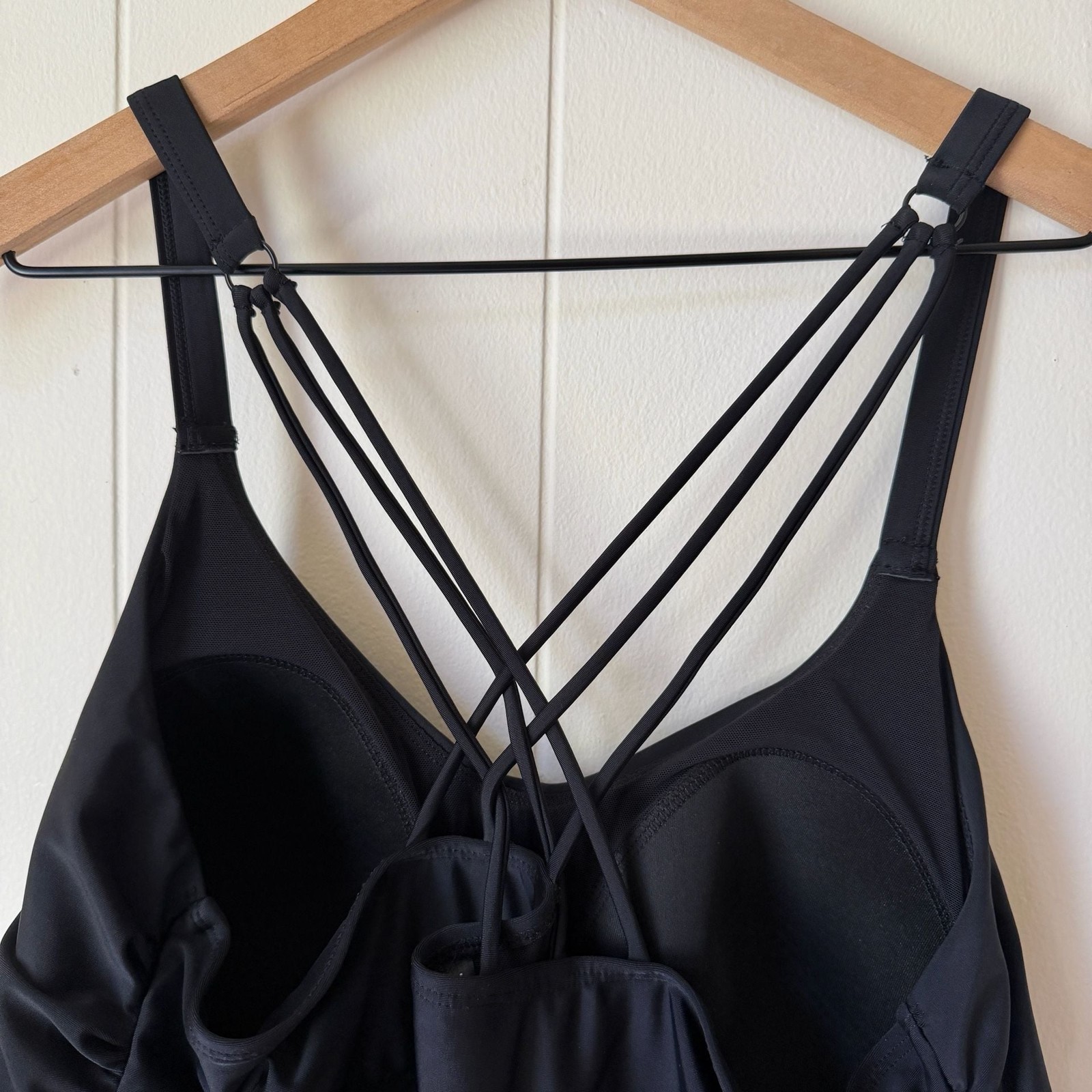 Torrid Black Wireless Strappy Back Babydoll Tankini Top Size 1