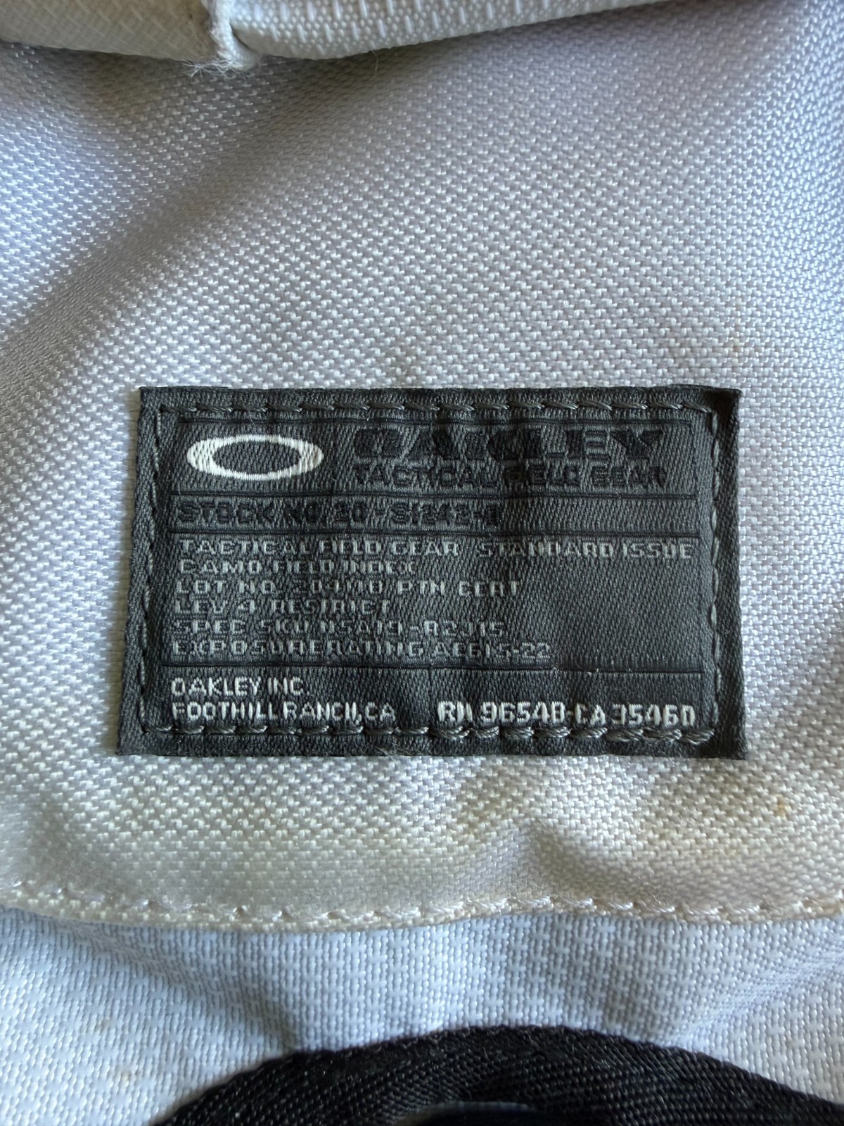 OG **RARE** Oakley Sunglasses White Kitchen Sink Backpack Excellent Condition