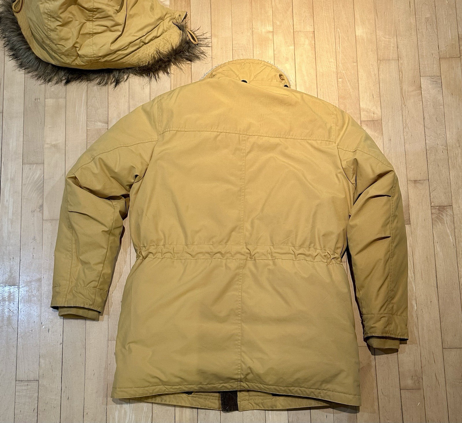 Abercrombie & Fitch Men’s L Down Parka Yellow Heavy Winter Coat Faux Fur Hood
