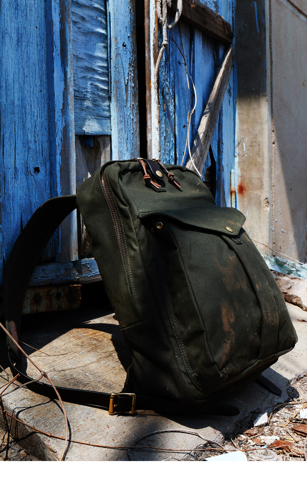 Water-repellent Heavy Wax Canvas 70307 Unisex Retro Backpack Computer Bag