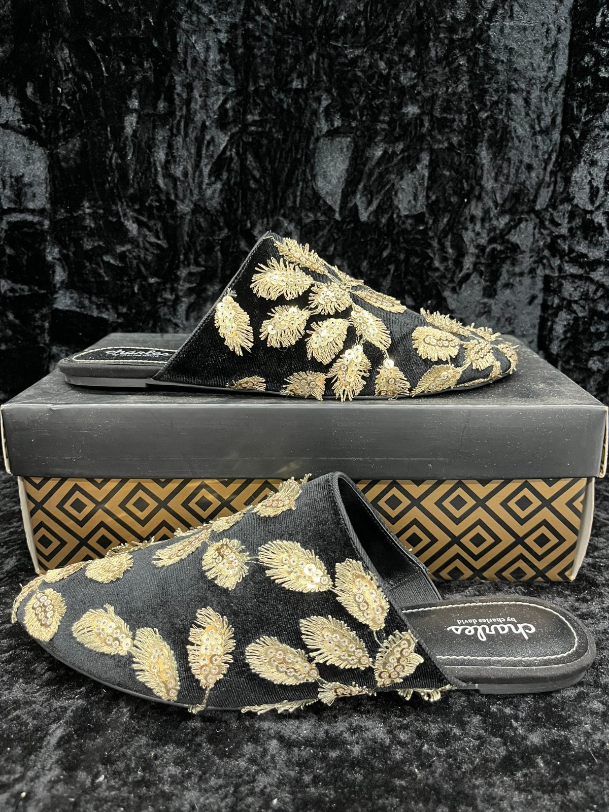 Charles by Charles David Women’s Fickle Embellished Mule Gold 8 M (371)