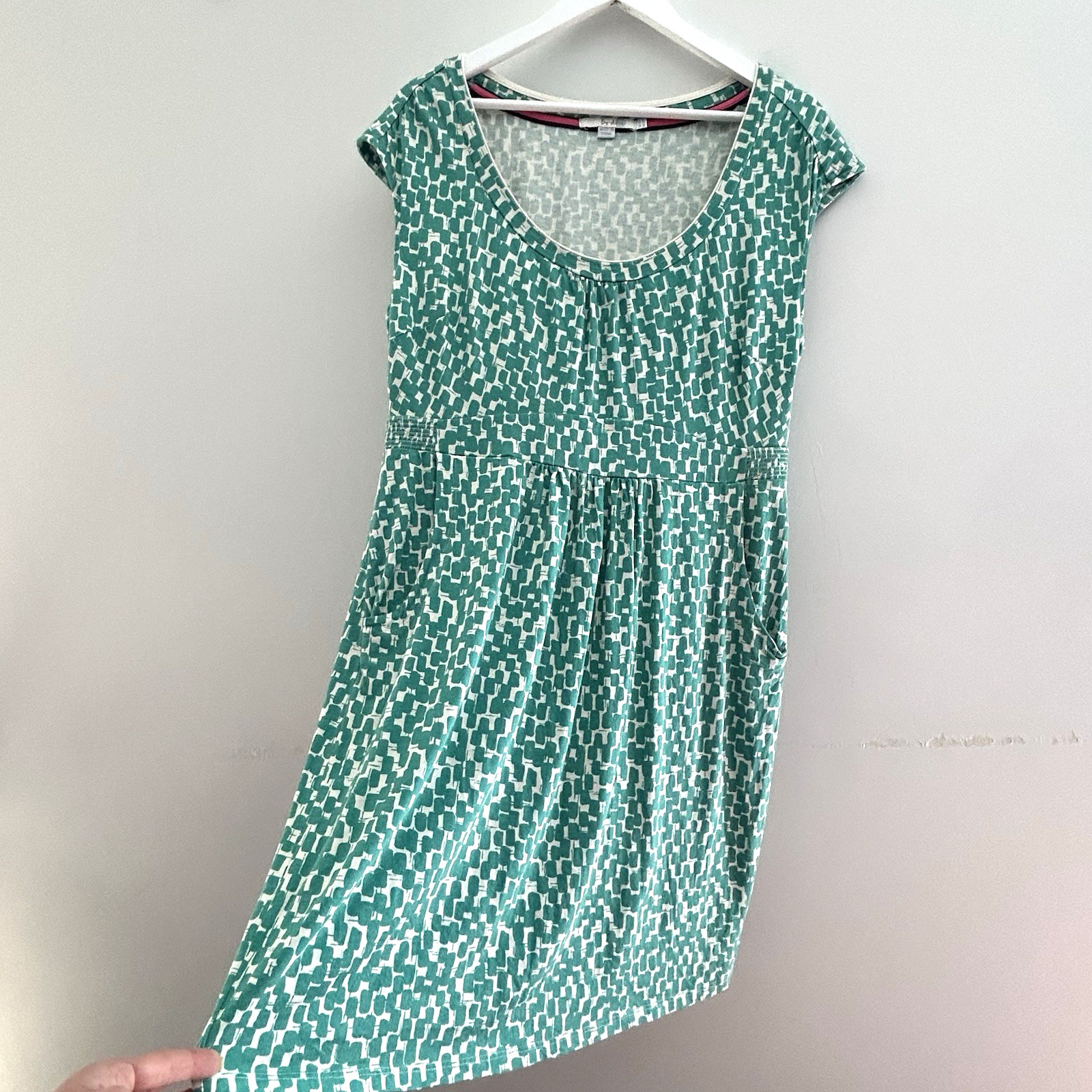 Boden Casual Dress Sz12 Green Geometric Cotton Modal Pockets Comfy Chic Travel