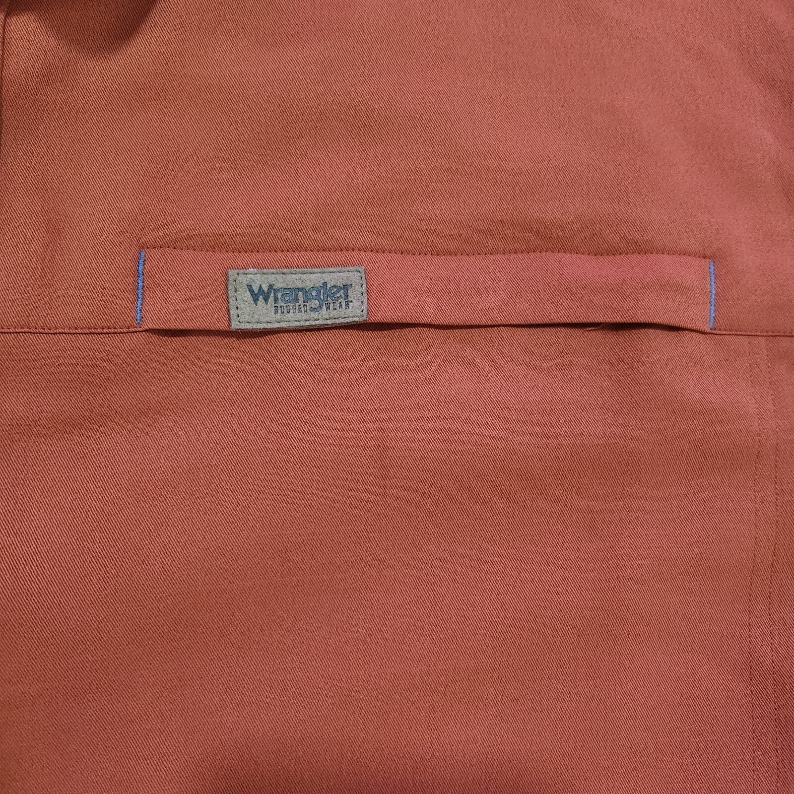 Wrangler Rugged Wear Mens Shirt XL Long Sleeves Button Up Zippered Pockets Logo