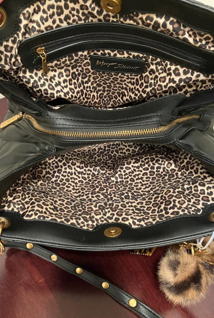 BETSEY JOHNSON XO Mia Black Heart Quilted Gold Studded Tote Handbag Purse – New!