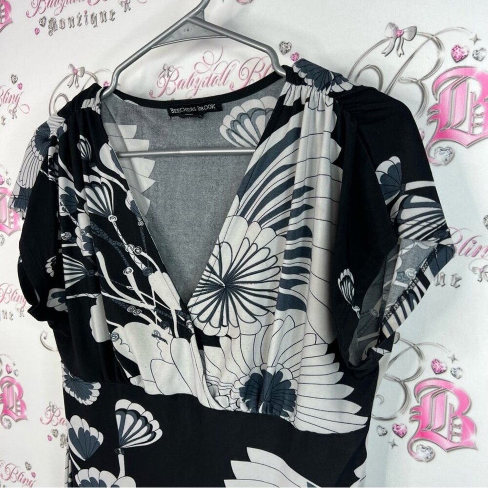 Beechers brook top asymmetrical fairy hem Floral Black Gray Top fan look flowers