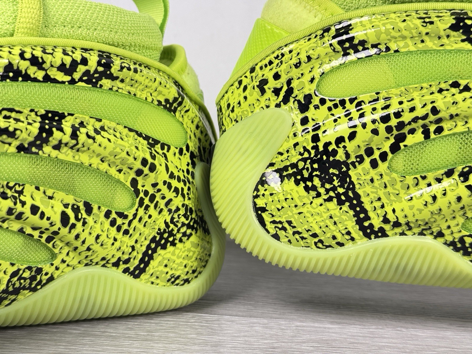 Adidas Harden Volume 9 “Solar Slime” Snakeskin | JR8289 RARE Mens SIZE 10,5