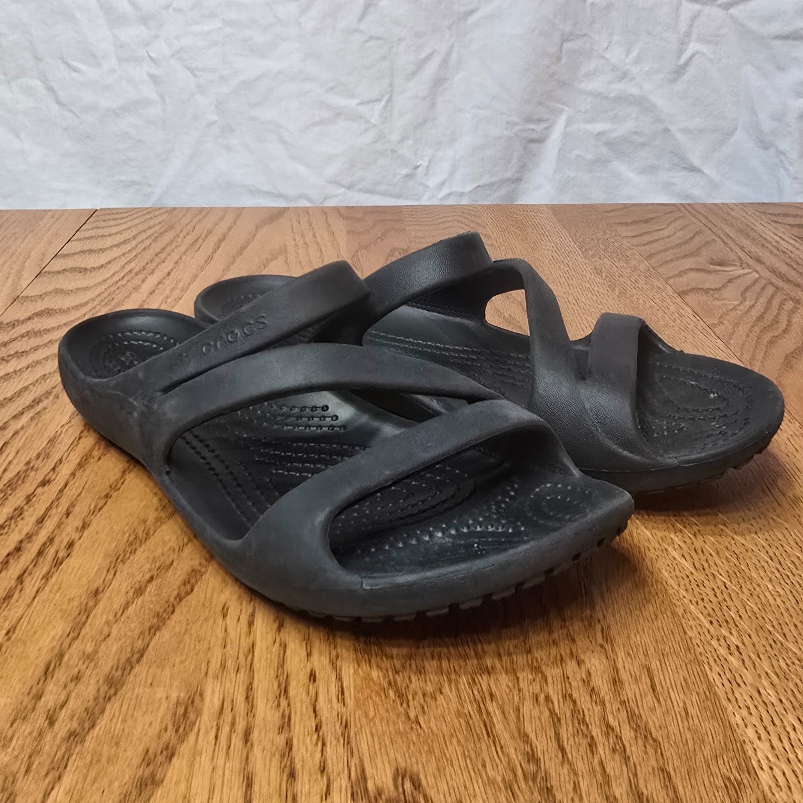 Crocs Kadee II Slip-On Strappy Sandal Black Women Size 7