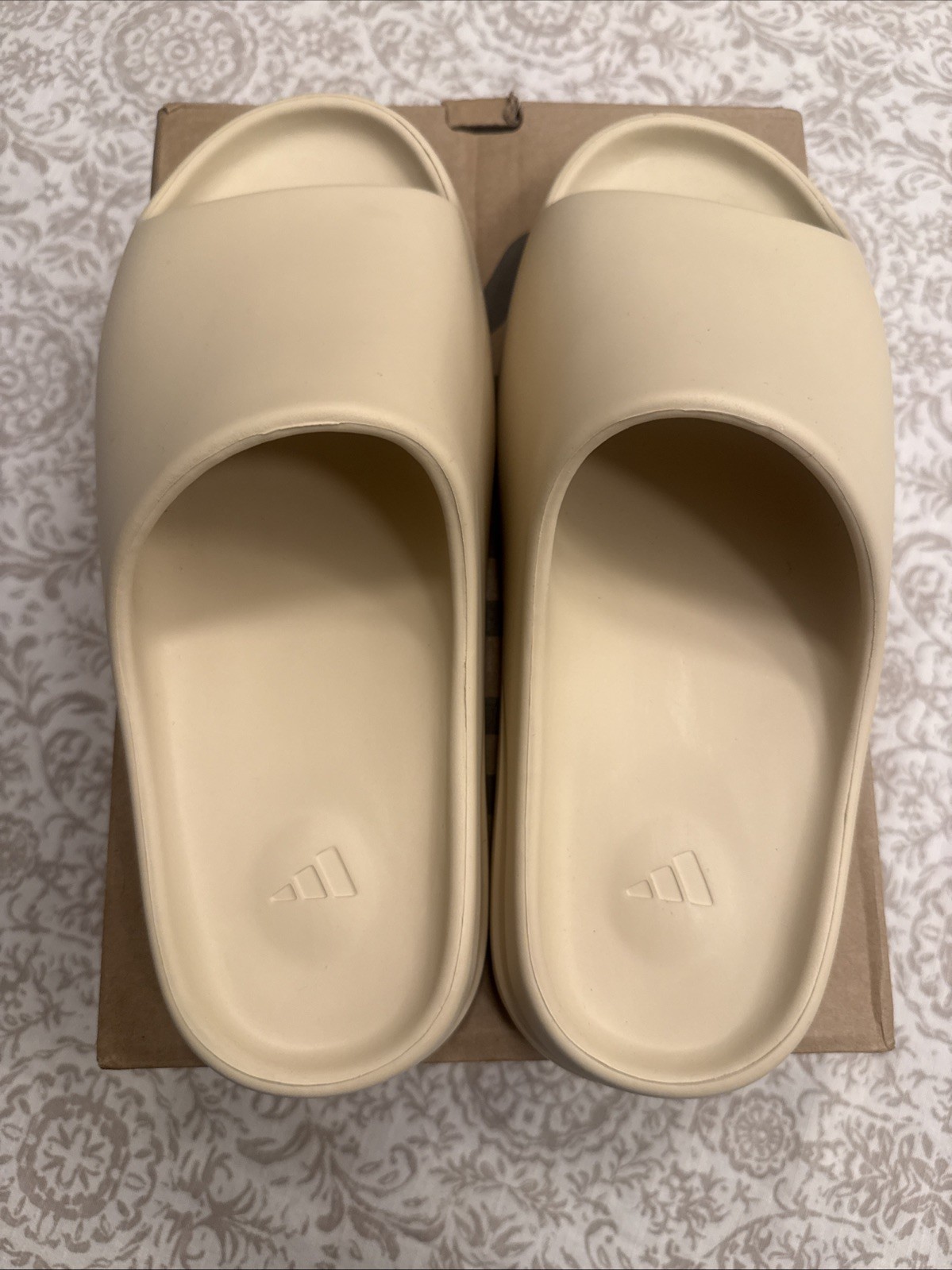 Adidas Yeezy Slide Bone Rubber Open Toe Sandals US Size 13 Men’s