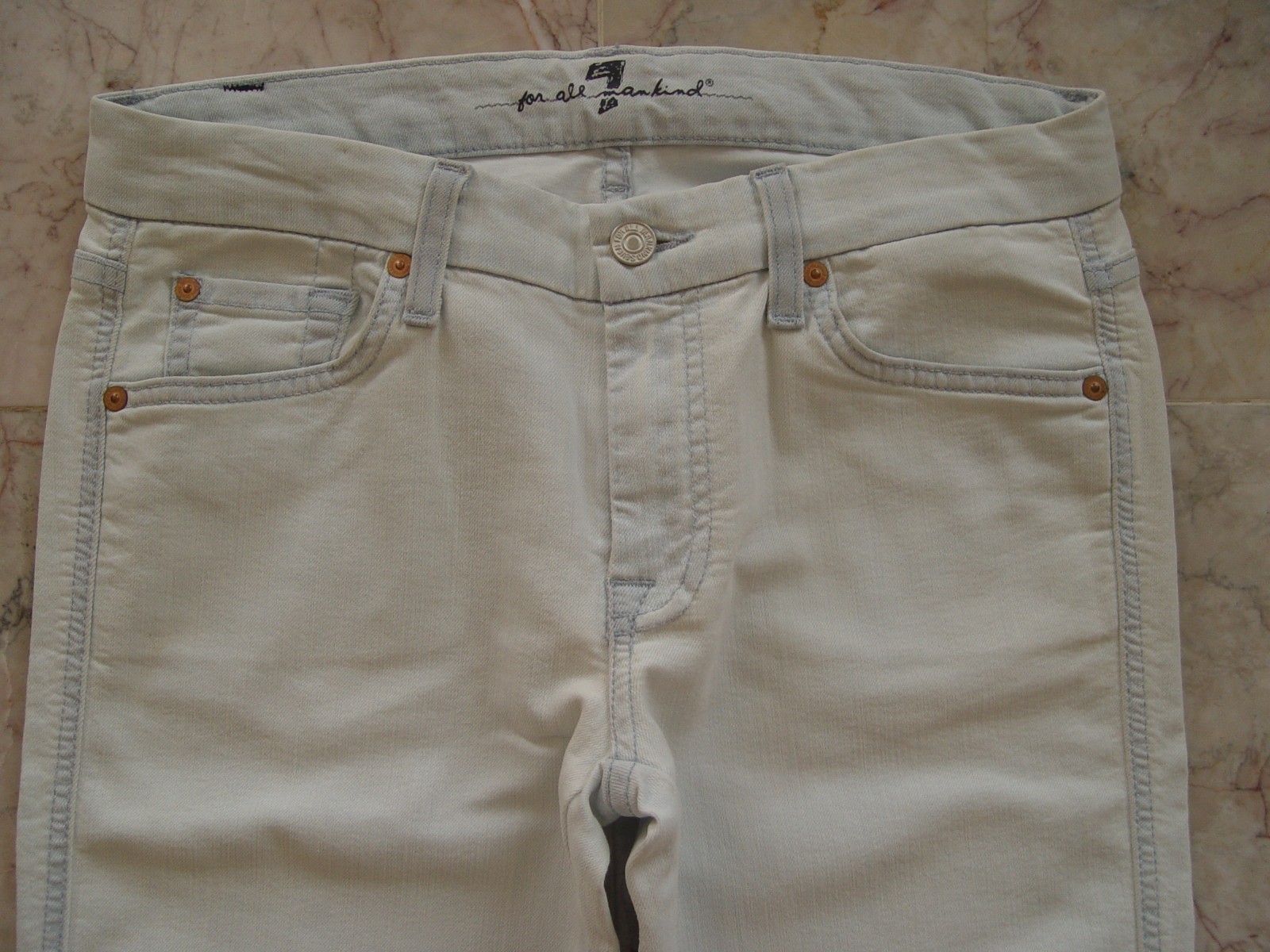 100% AUTHENTIC NWOT 7 FOR ALL MANKIND WOMEN’S JEANS SIZE 28 SOLD AT NORDSTROM
