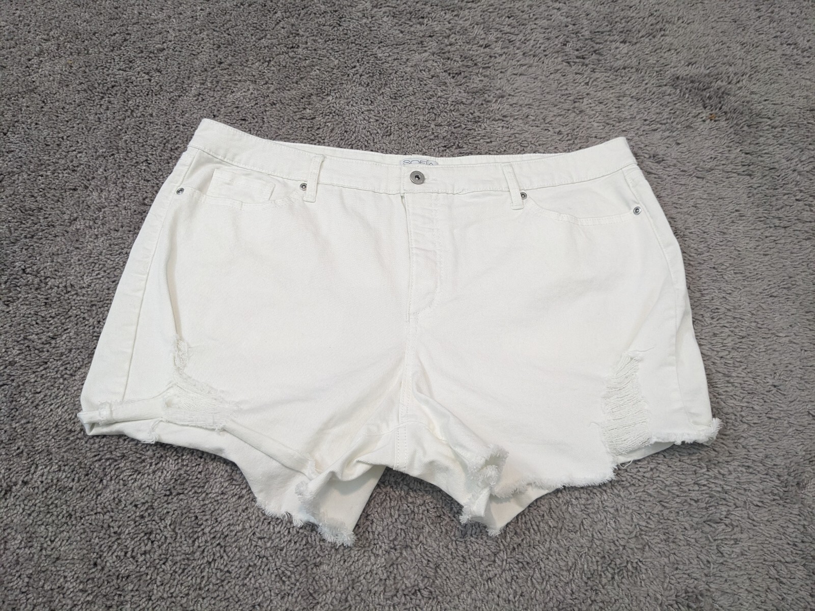 Sophia Vergara Lila Shorts Women’s Size 20 White Denim Raw Hem