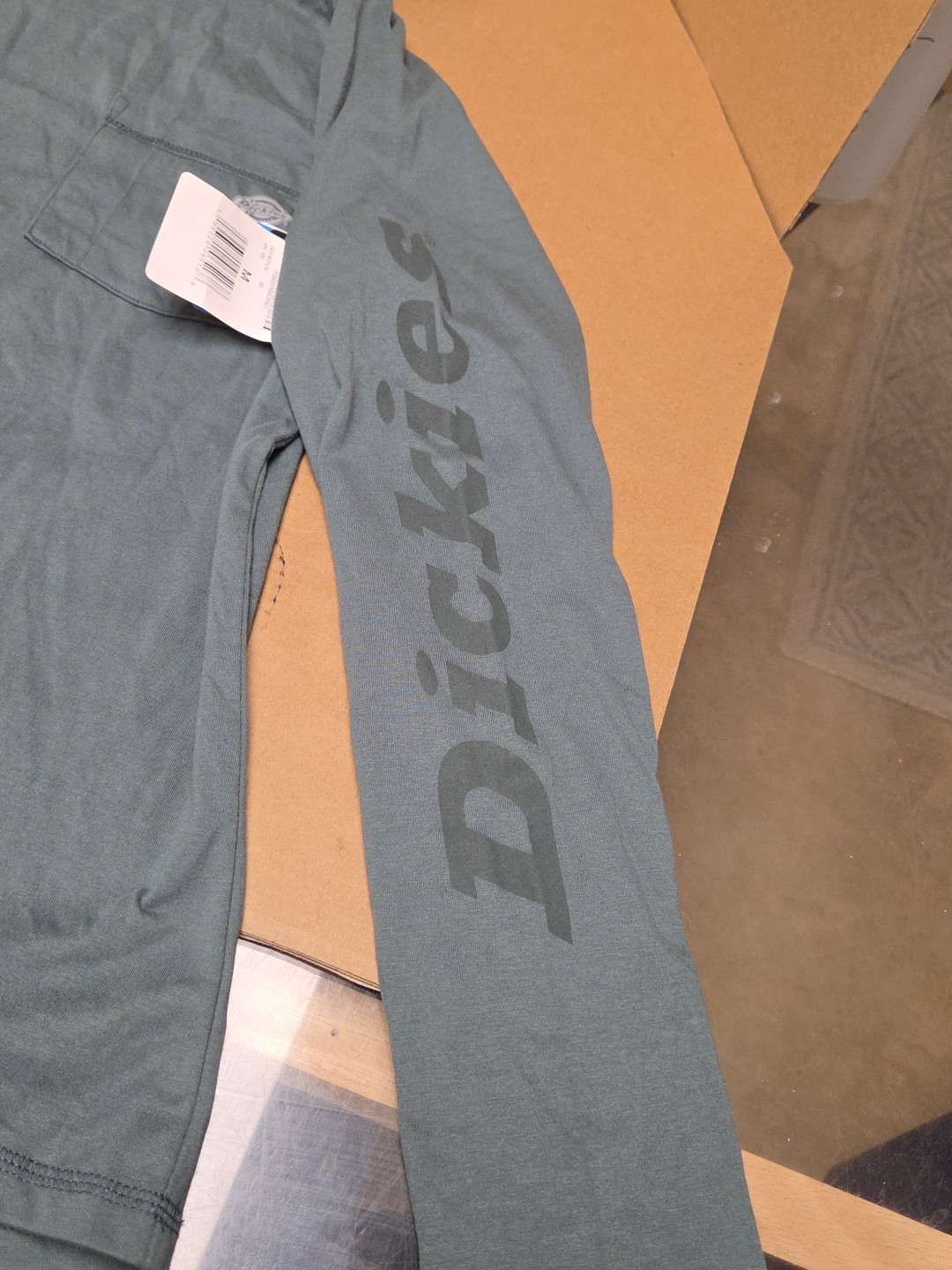 NWT Dickies Cooling Temp-IQ Performance Workwear Hooded Sun Shirt Medium Green