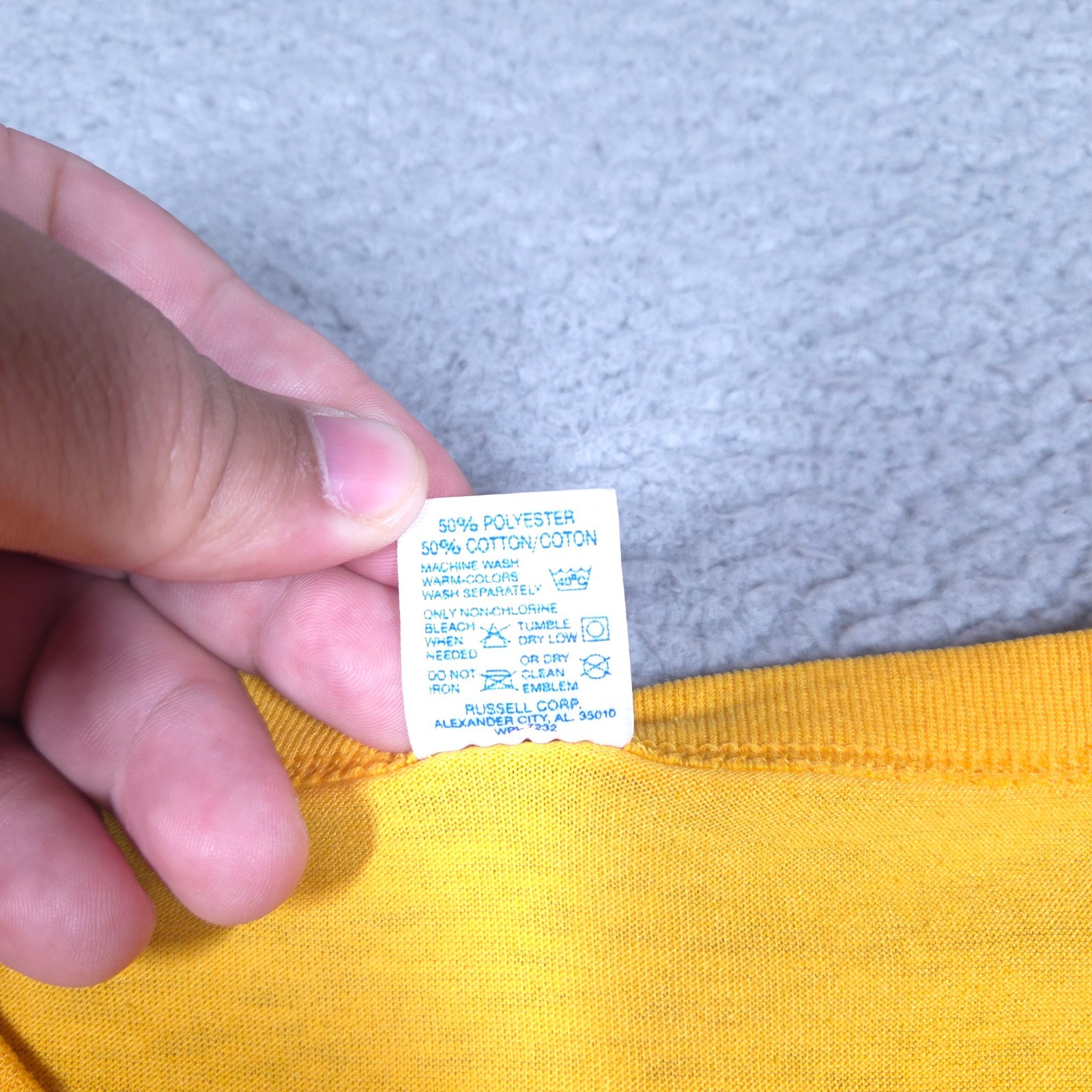 Vintage Russell Athletic T-Shirt Men’s 2XL Yellow Blank Single Stitch USA 90s