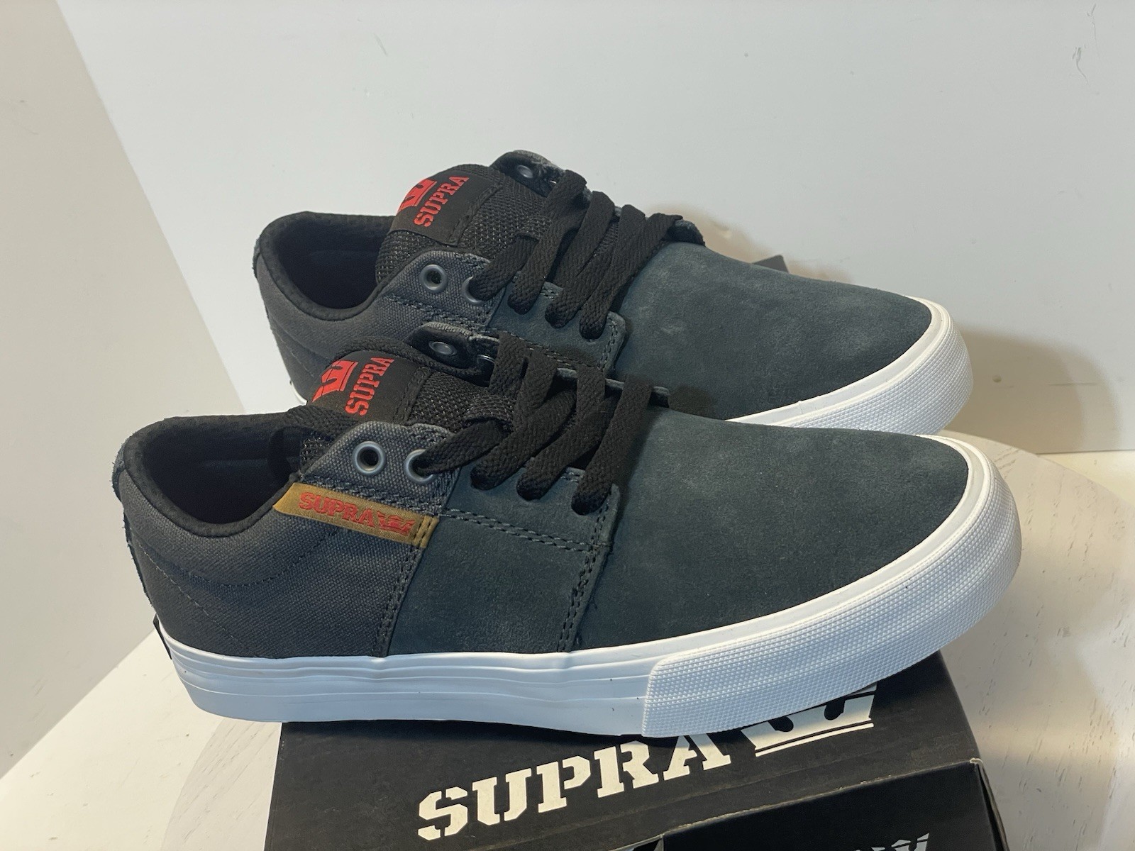 New! SUPRA STACKS VULC 2 Skate Shoes Forest Green/White Woman’s US Sz9 Or Men 7!