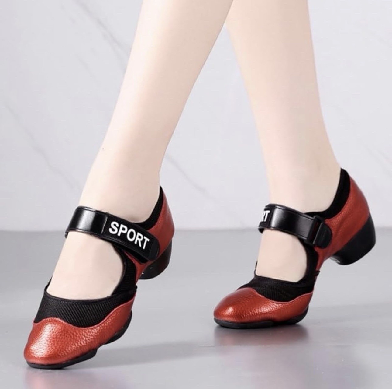 Womens Dance Practice Shoes Closed Toe Split Sole $45.55 Size 8.5 RED/BLACK