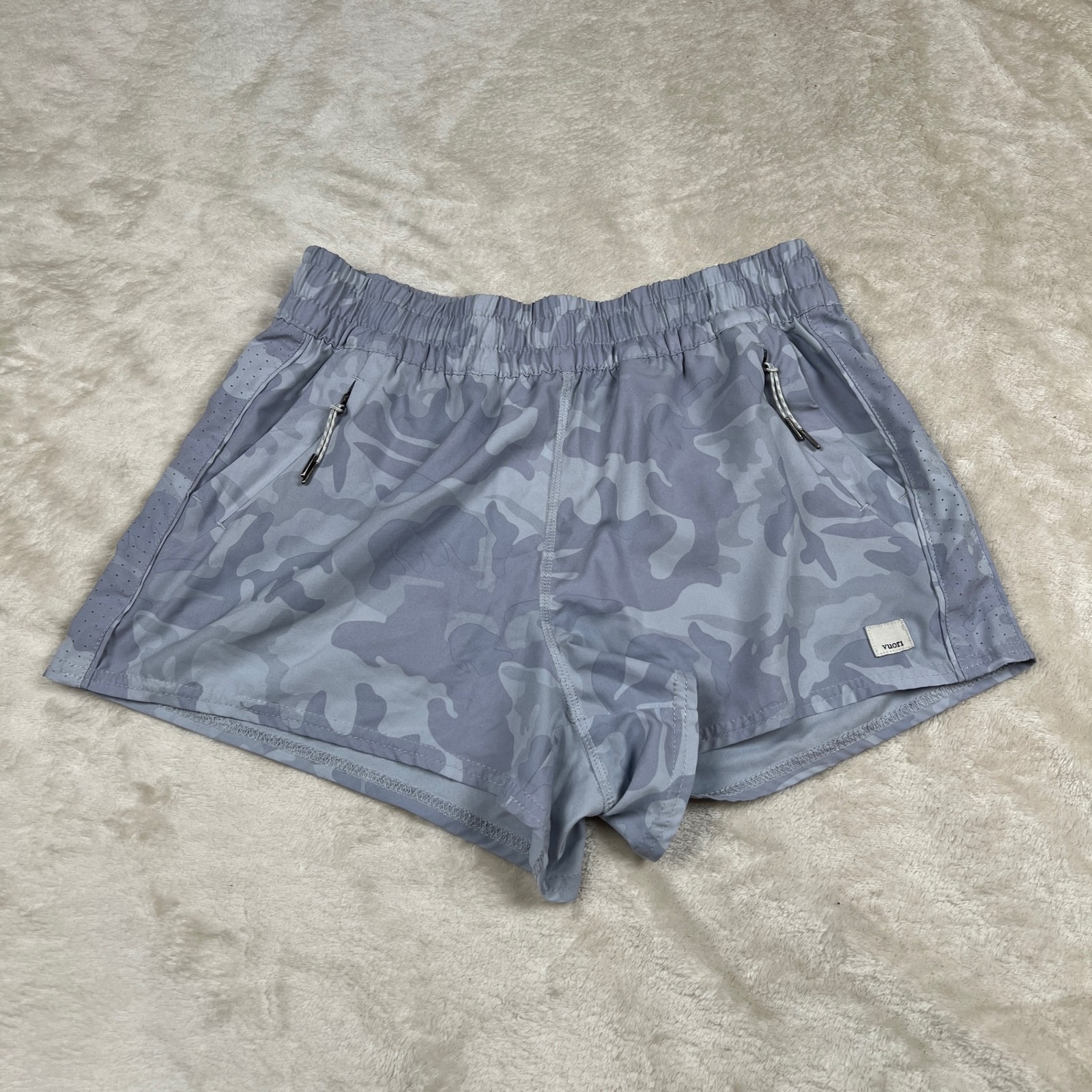 Vuori Dash Shorts Womens M Camo Performance Running Athletic Elastic Lined