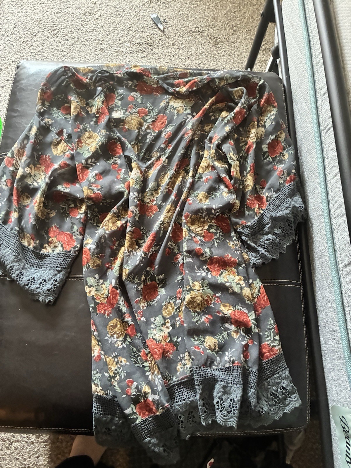 Angie Women’s S Black Floral Chiffon Rayon Kimono Robe w/ Lace Trim