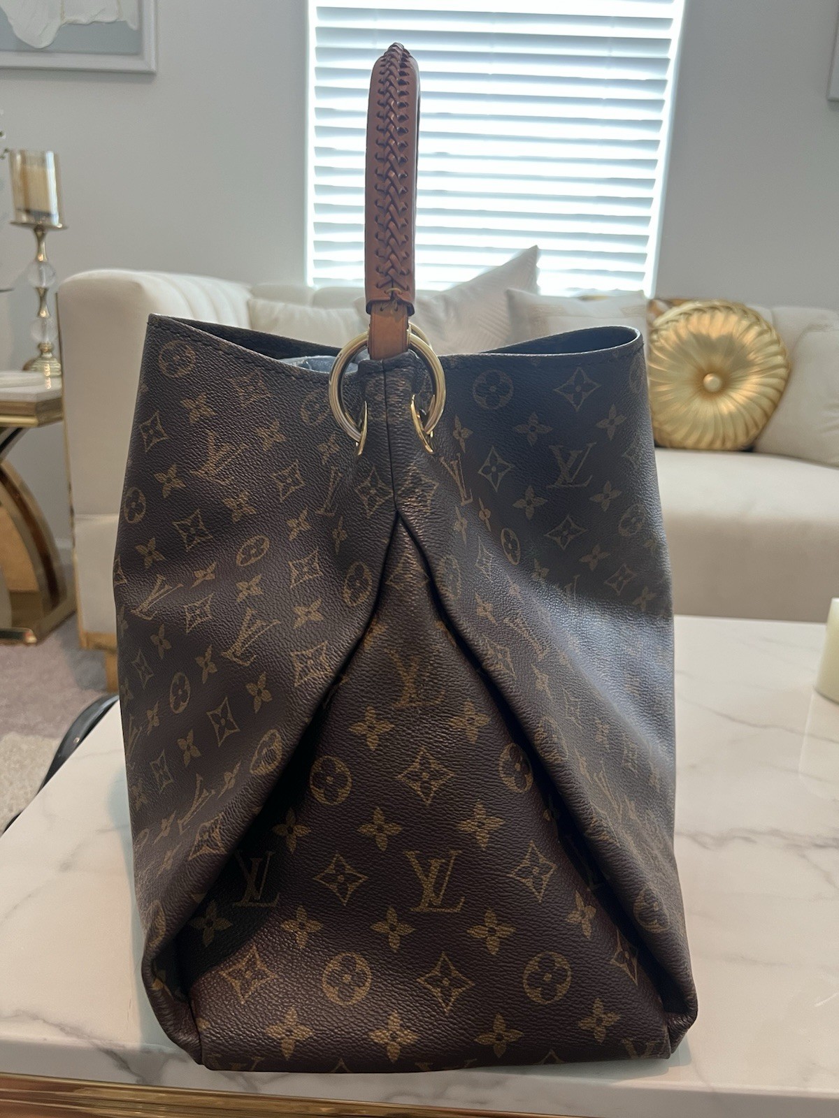 LOUIS VUITTON Artsy MM Bag | Monogram Canvas | Shoulder Bag | 100% Authentic