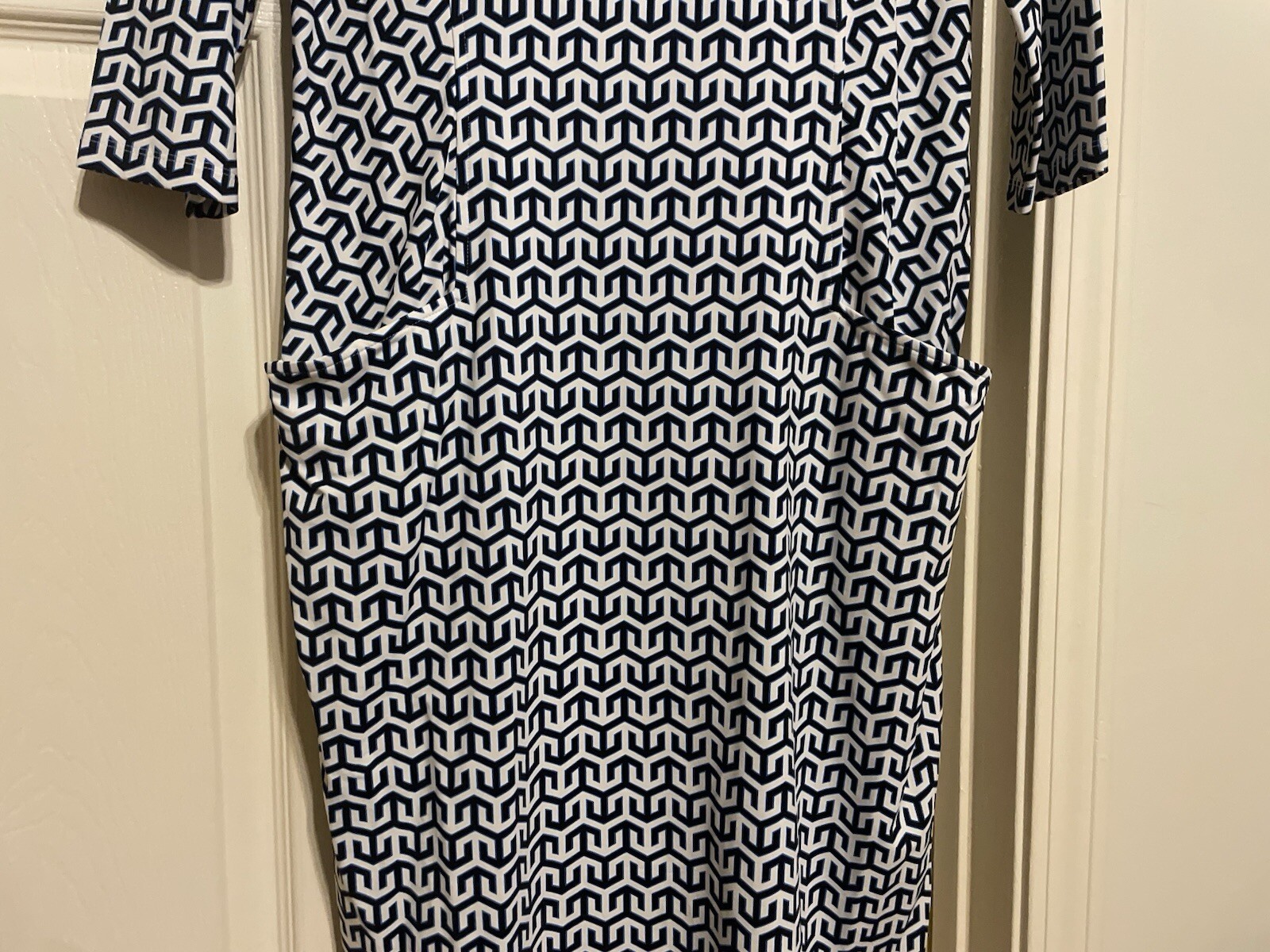 *NWOT* J. McLaughlin Catalyst Crew Neck Bainbridge Dress in Blue Geometric Print