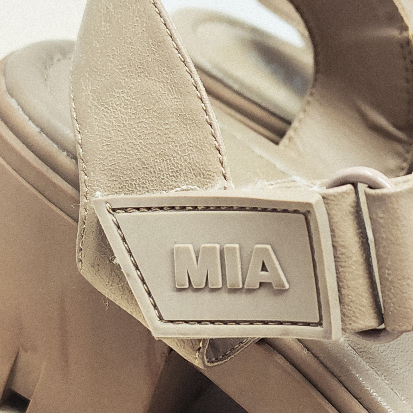 MIA Sandals 10 Wom Skyler Taupe Chunky Lug Sole Platform Block Heel Y2K Festival