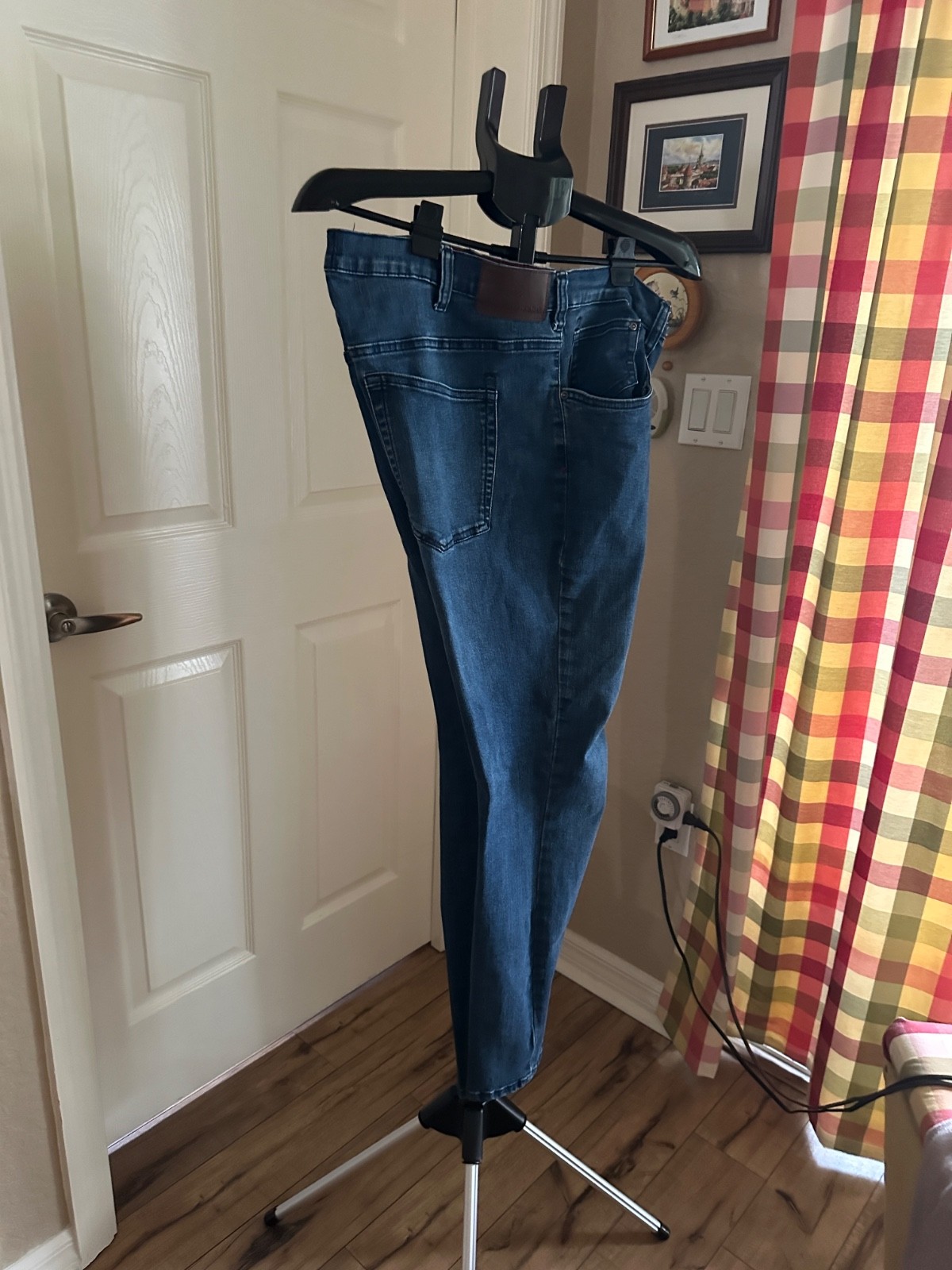 Men’s Straight Jeans in Dark Blue – Classic Straight Fit