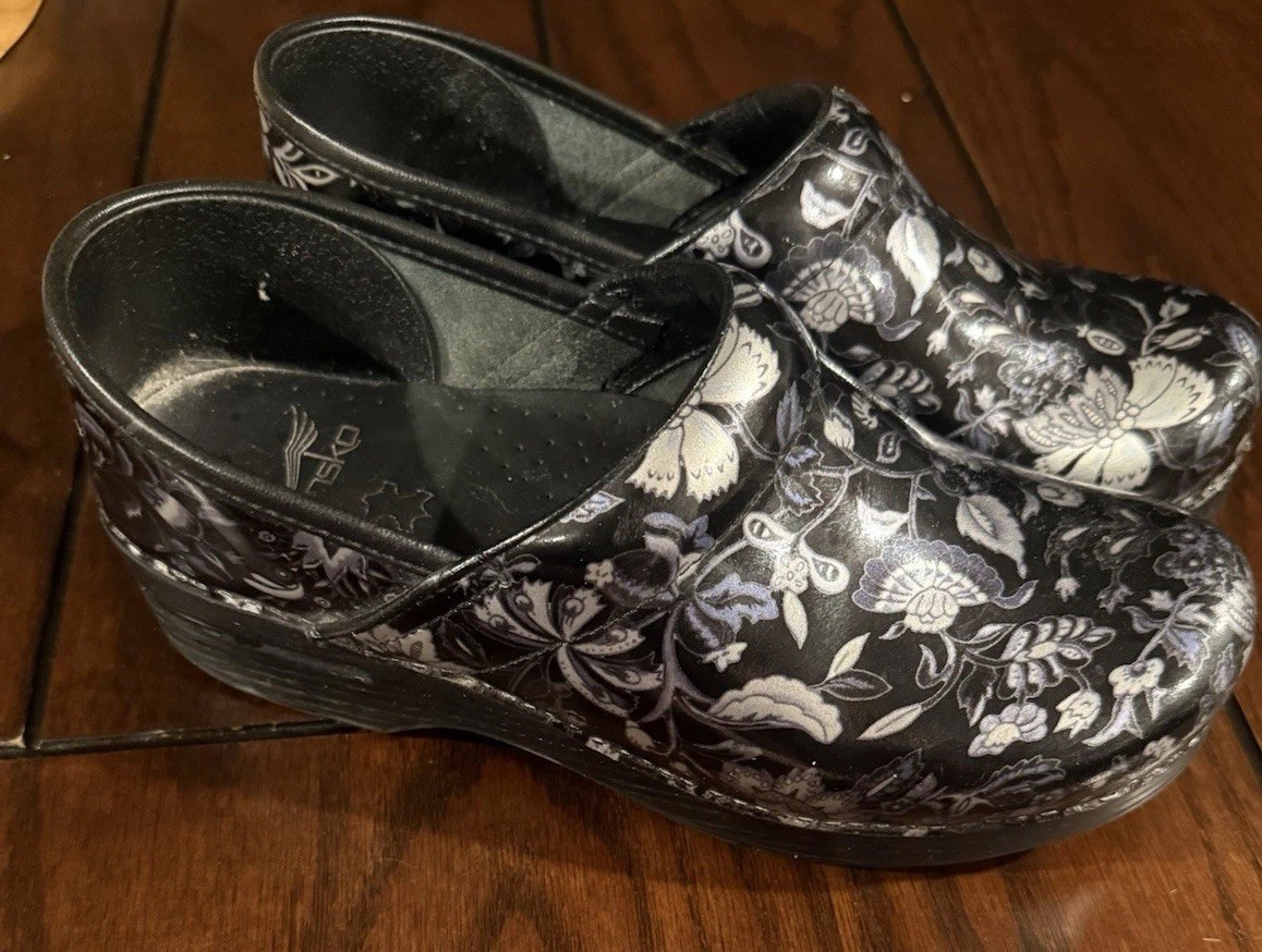 Dansko Women’s Black/Silver Floral Leather Slip-On Comfort Clogs 8.5