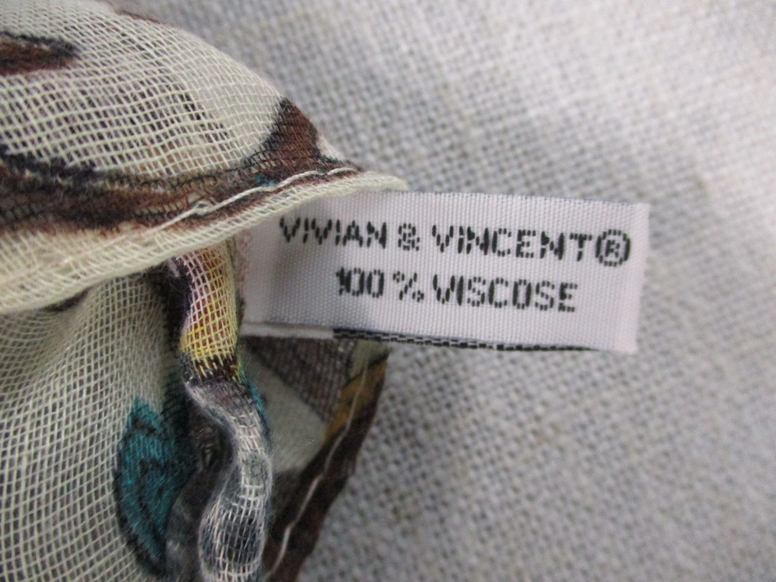 Vivian & Vincent Colorful Owl Pattern Infinity Scarf 35×20 Inches 100% Viscose S