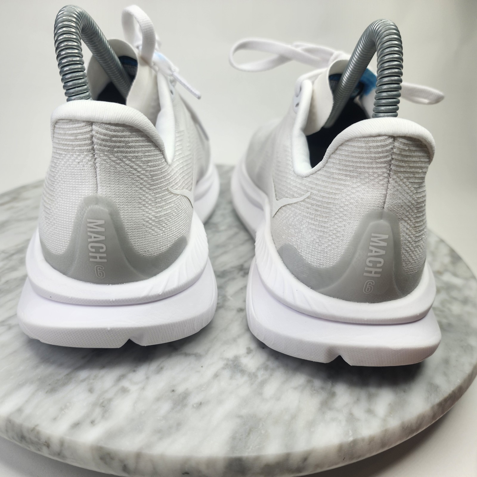 Hoka One One Mach 6 Triple White Running Shoe’s Women’s Size 7D 1147834WWH