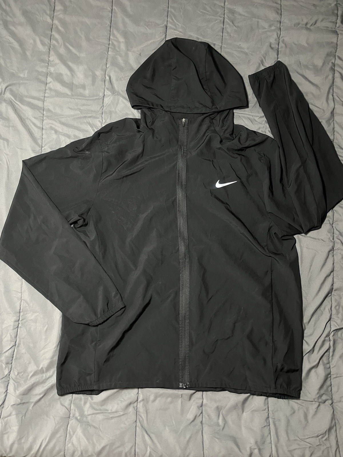 Nike Dri-FIT Men’s Hooded Full Zip Windbreaker Jacket w/ Pockets Black L
