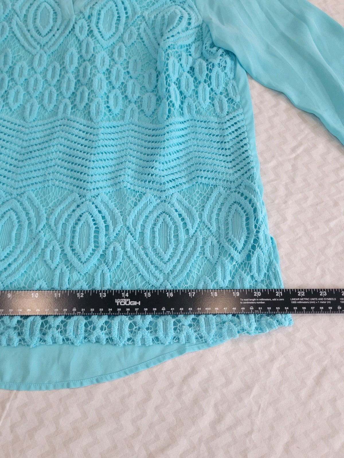 Valerie Stevens Embroidered Lace Turquoise V Neck 3/4 Sleeve Crochet Breezy top