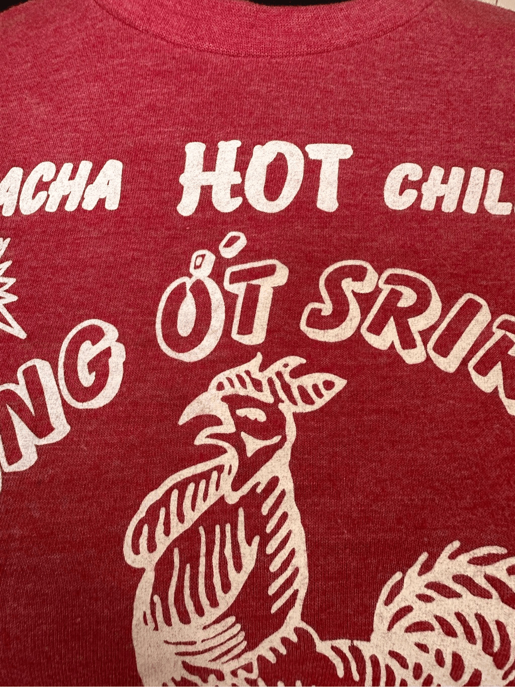 Ripple Junction Sriracha Hot Chili Sauce Red Rooster Huy Fong Foods Inc Cotton S
