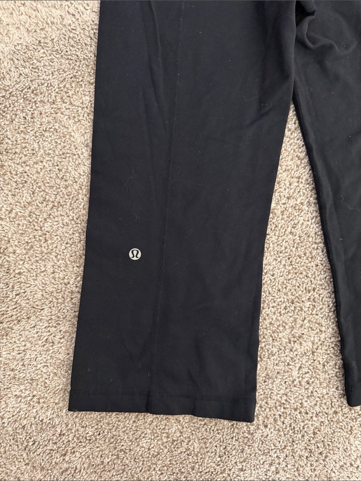 VTG Y2K Lululemon Reversible Wide Leg Black Crop Capri Yoga Pants – Size 6