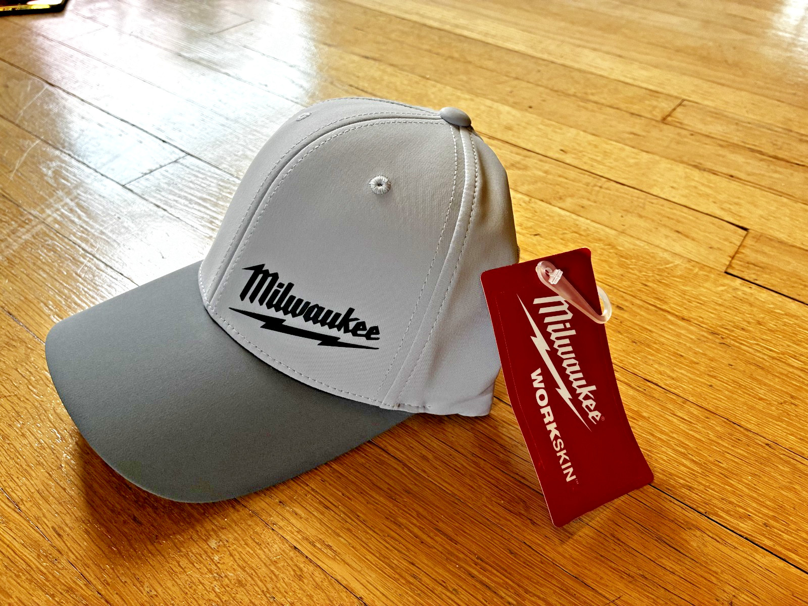 Milwaukee Small/Medium Gray WORKSKIN Fitted Hat, UPF 50, Sweat Wicking Fabric