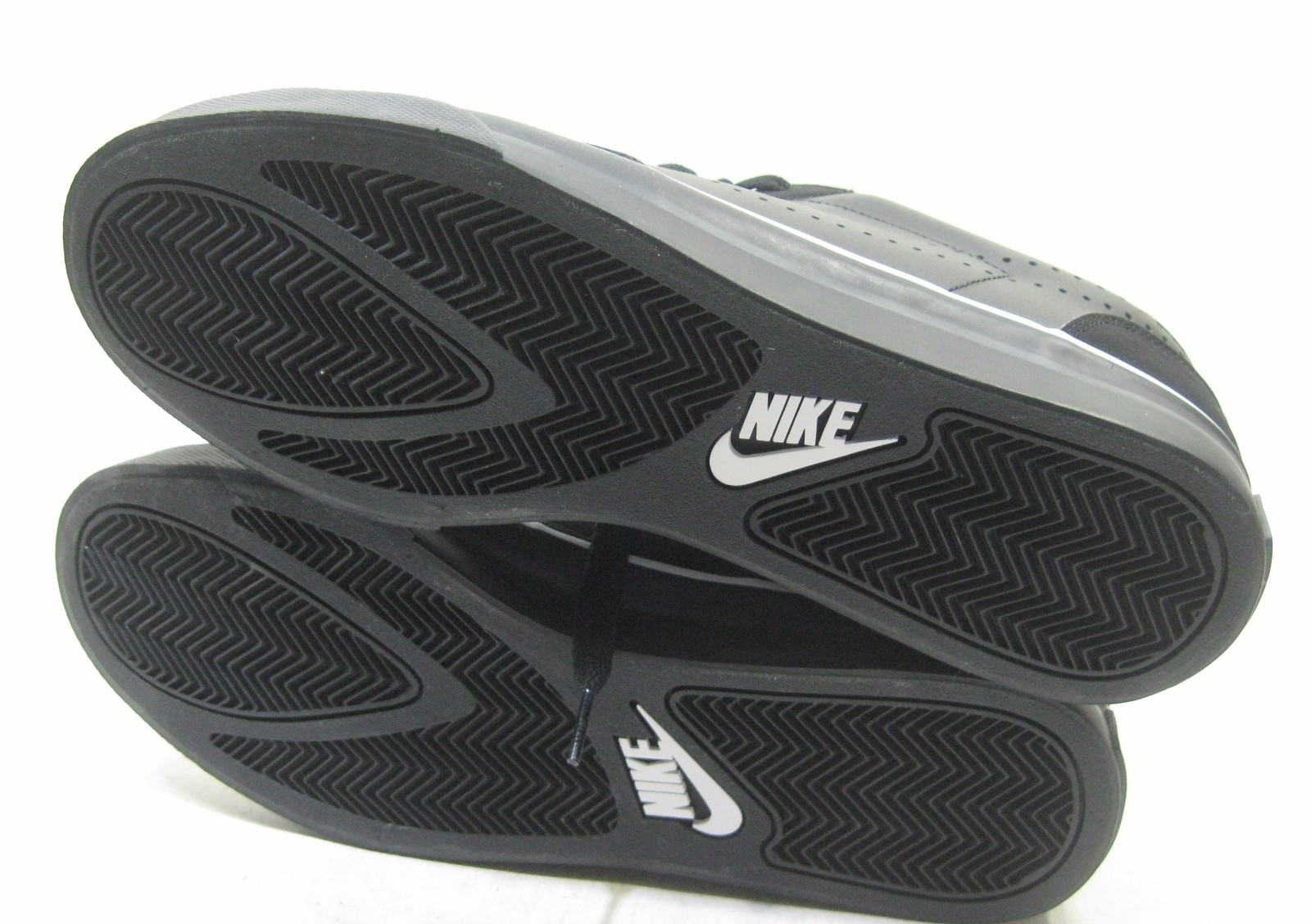 new Nike Navaro Low Black/Black-Anthracite-White 386587 001 MEN Size 9.5