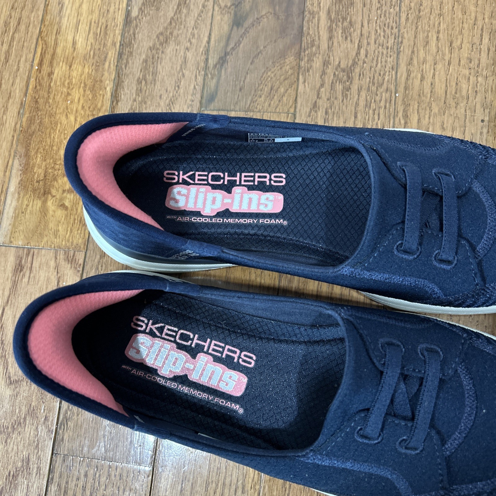 Skechers On The Go Flex Top Notch Slip Ins Shoes Women’s Size 5.5 Navy Blue
