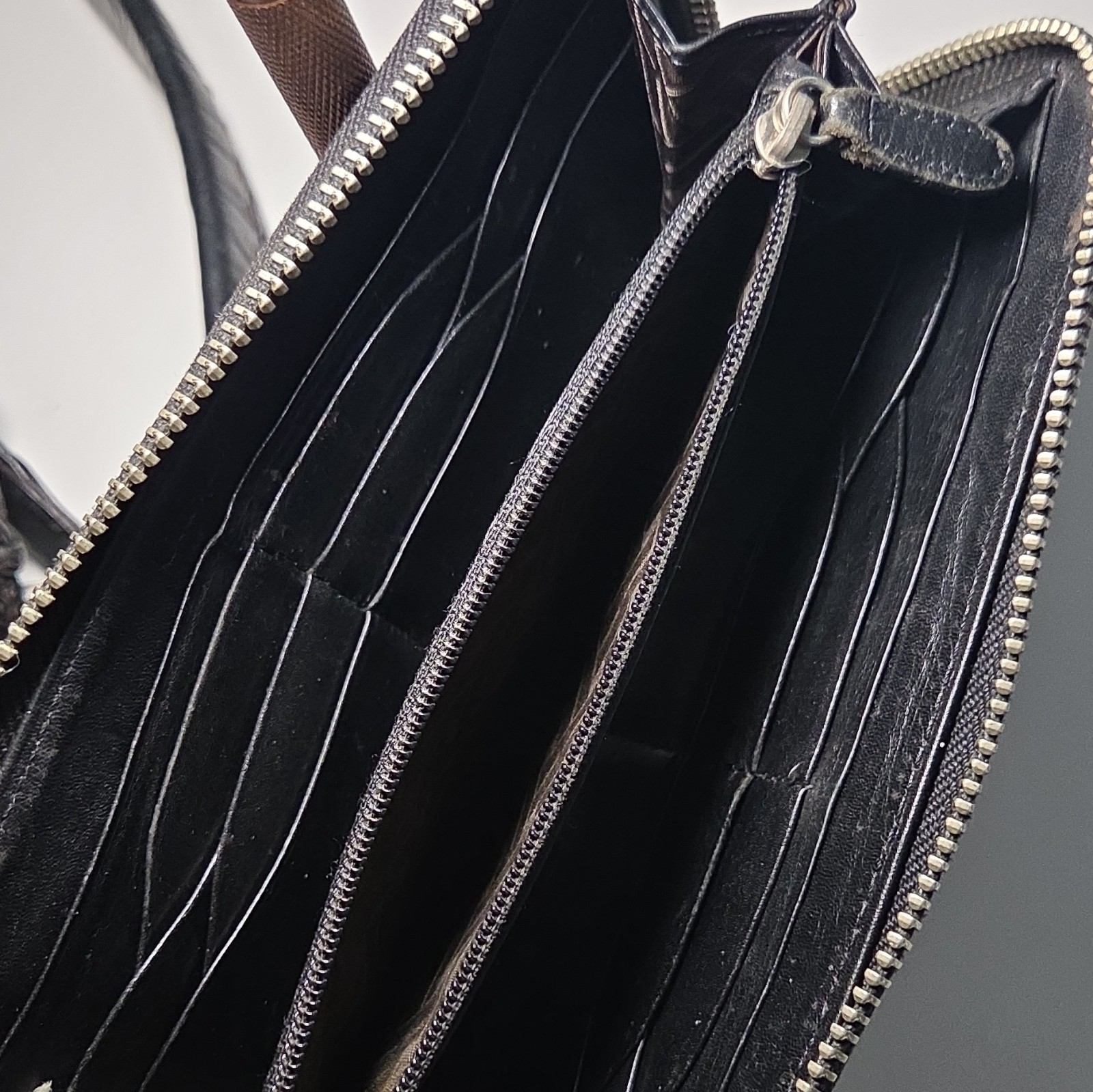 Cole Haan Black Shoulder Bag Zip Top Buckle Accents Adjustable Strap Dust Bag.