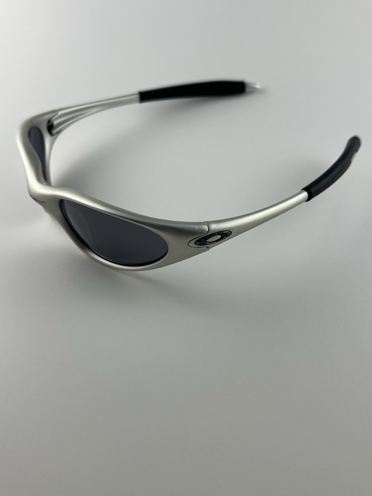 Oakley Minute 1.0 FMj 5.56 Frame Black Iridium Lens 04-086 Gunmetal Icons XX