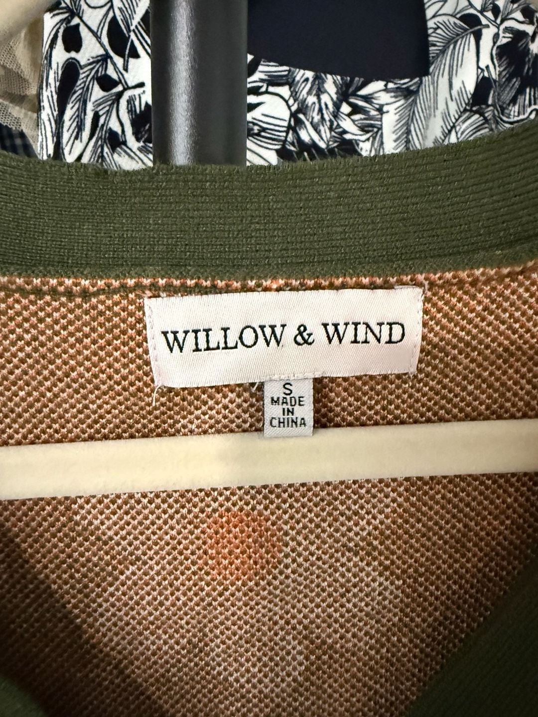 Willow & Wind Olive Green Button-Front Daisy Floral Cardigan Sweater