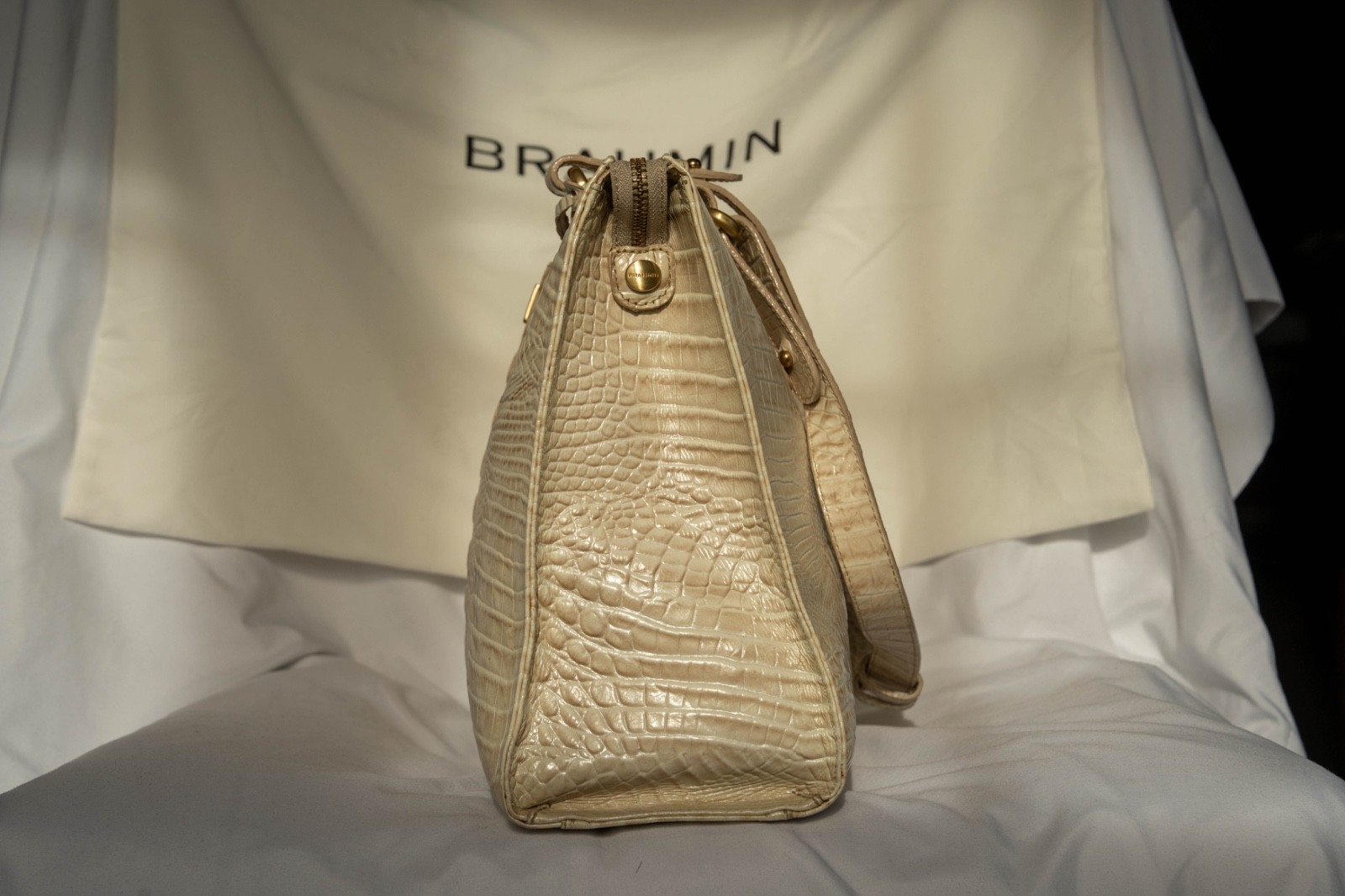 Brahmin Medium Arno Tote Croc Embossed Patent Leather White/Off White