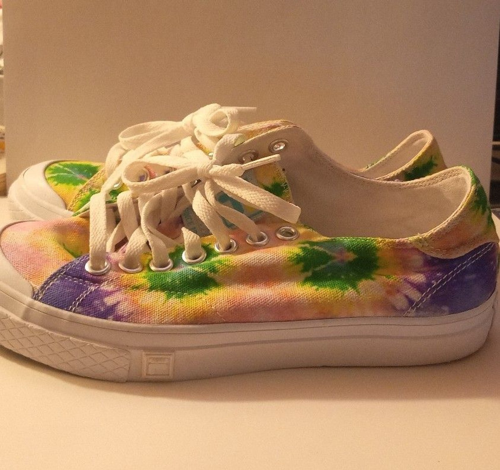 Women’s New Fila Size 9