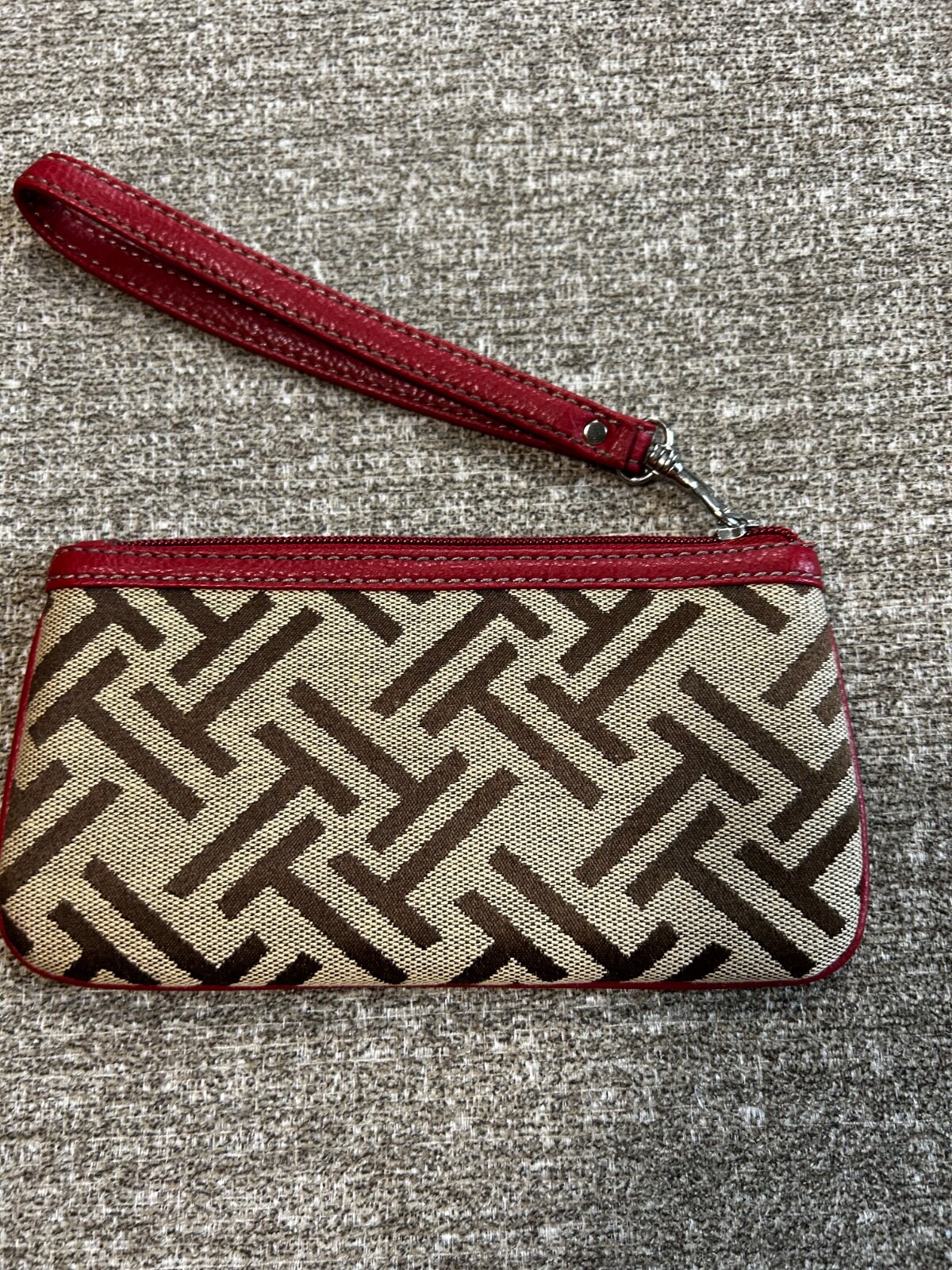 TIGNANELLO Vintage Wristlet Red Brown Tan Canvas Signature T Logo Classic Style