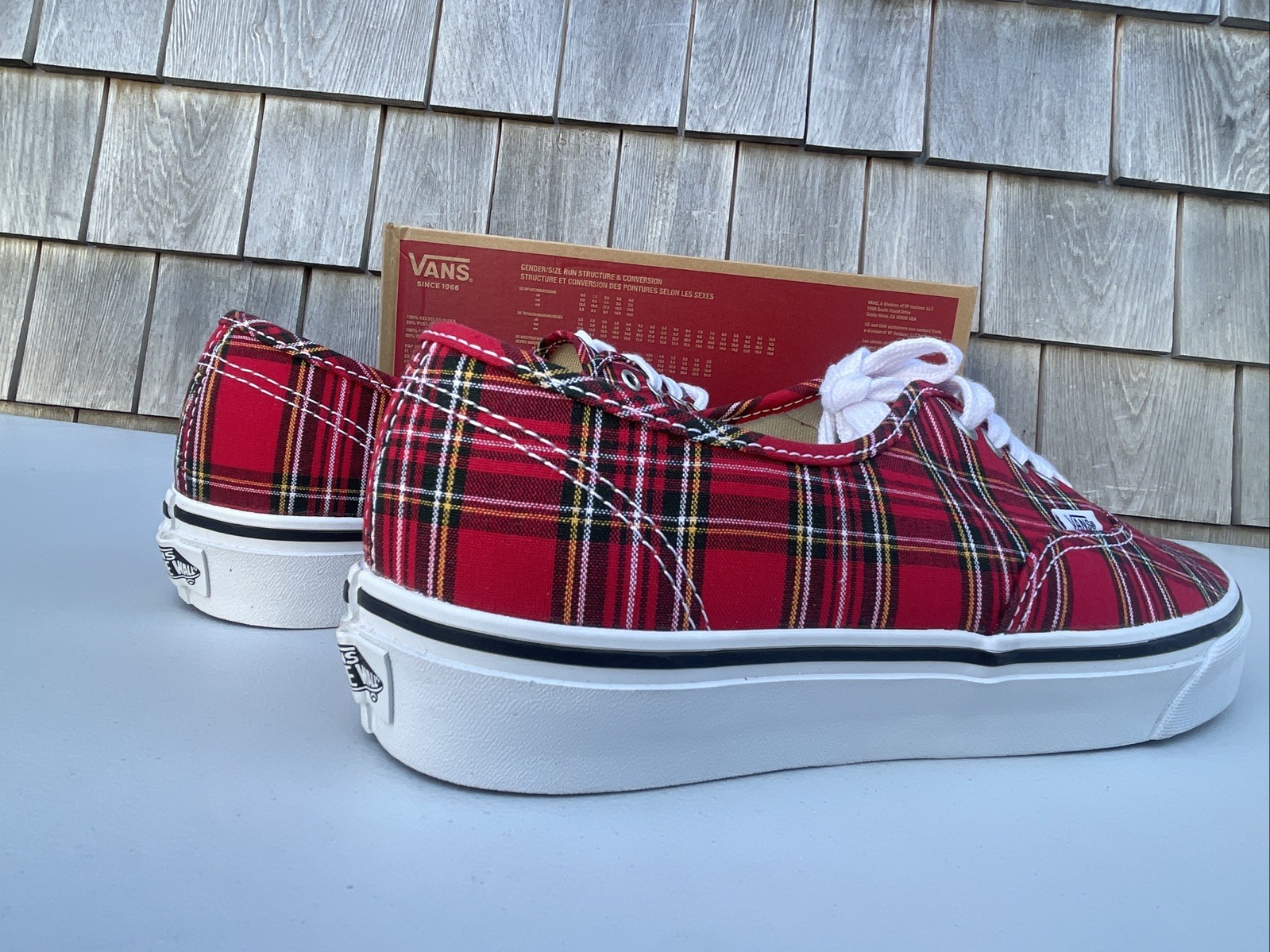 Vans Authentic Shoes Plaid Red White Low Top Skate Sneaker Men’s Size 10.5 NEW