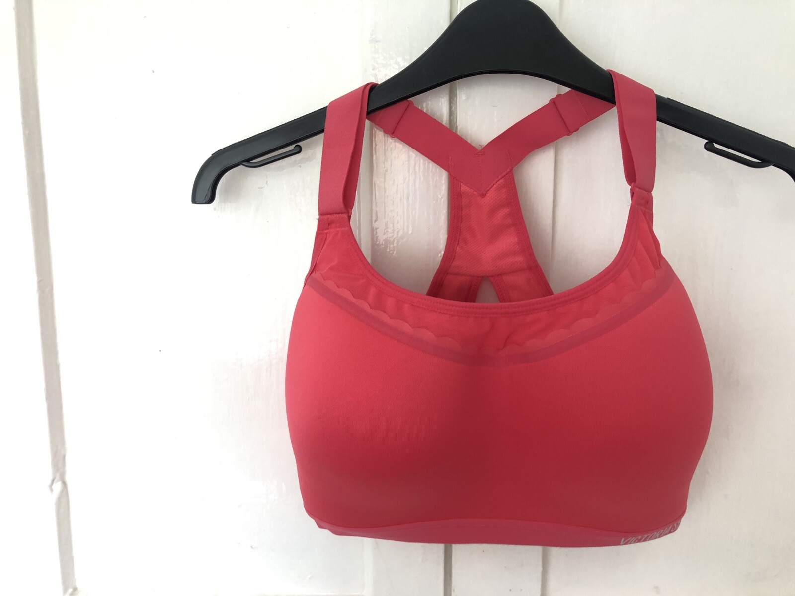 VICTORIA SECRETS SPORTS BRA SIZE 34DDD incredible lightweight max pink new